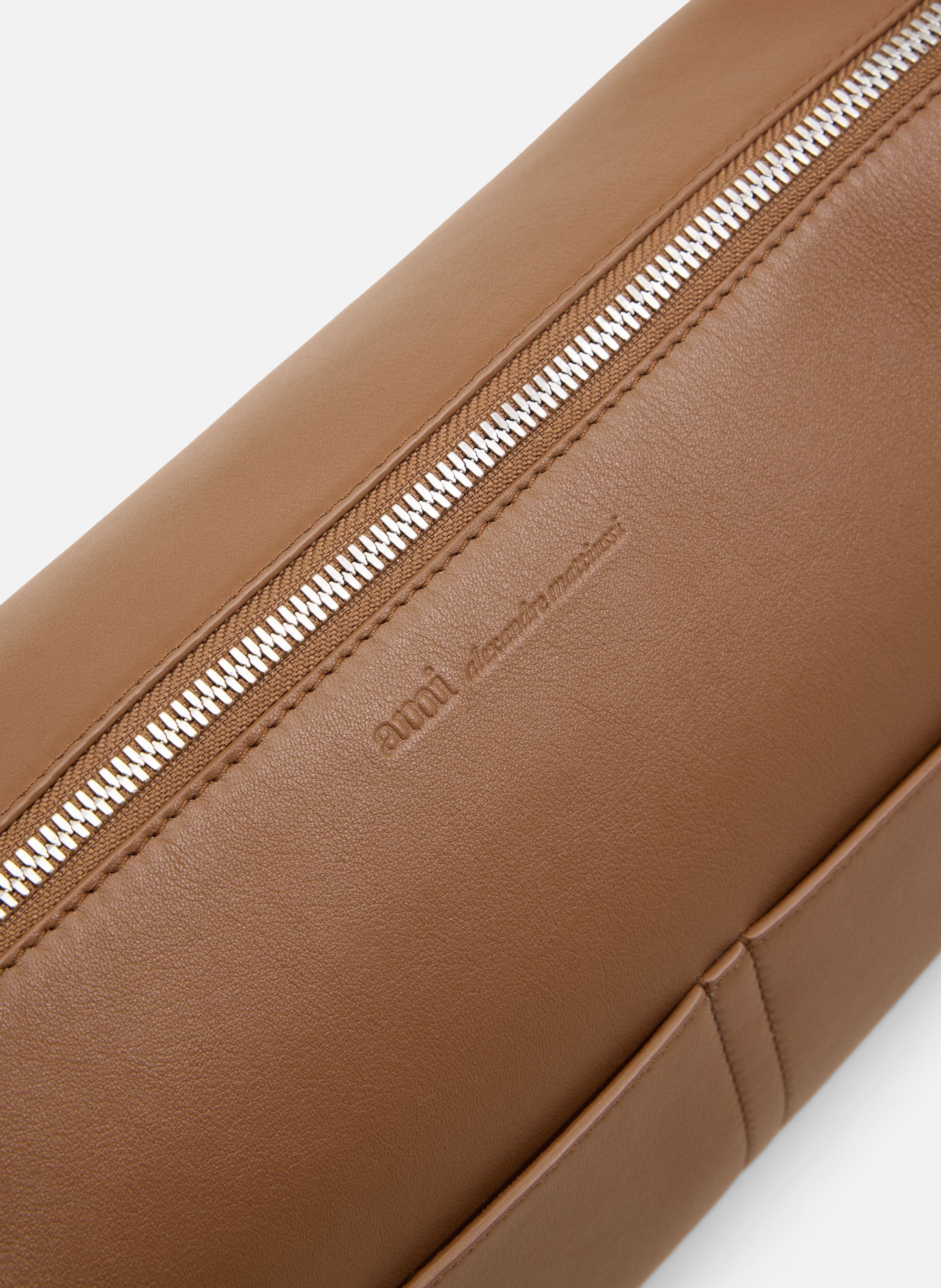 Sac zippé carrousel unisexe en cuir de veau AMI PARIS Marron