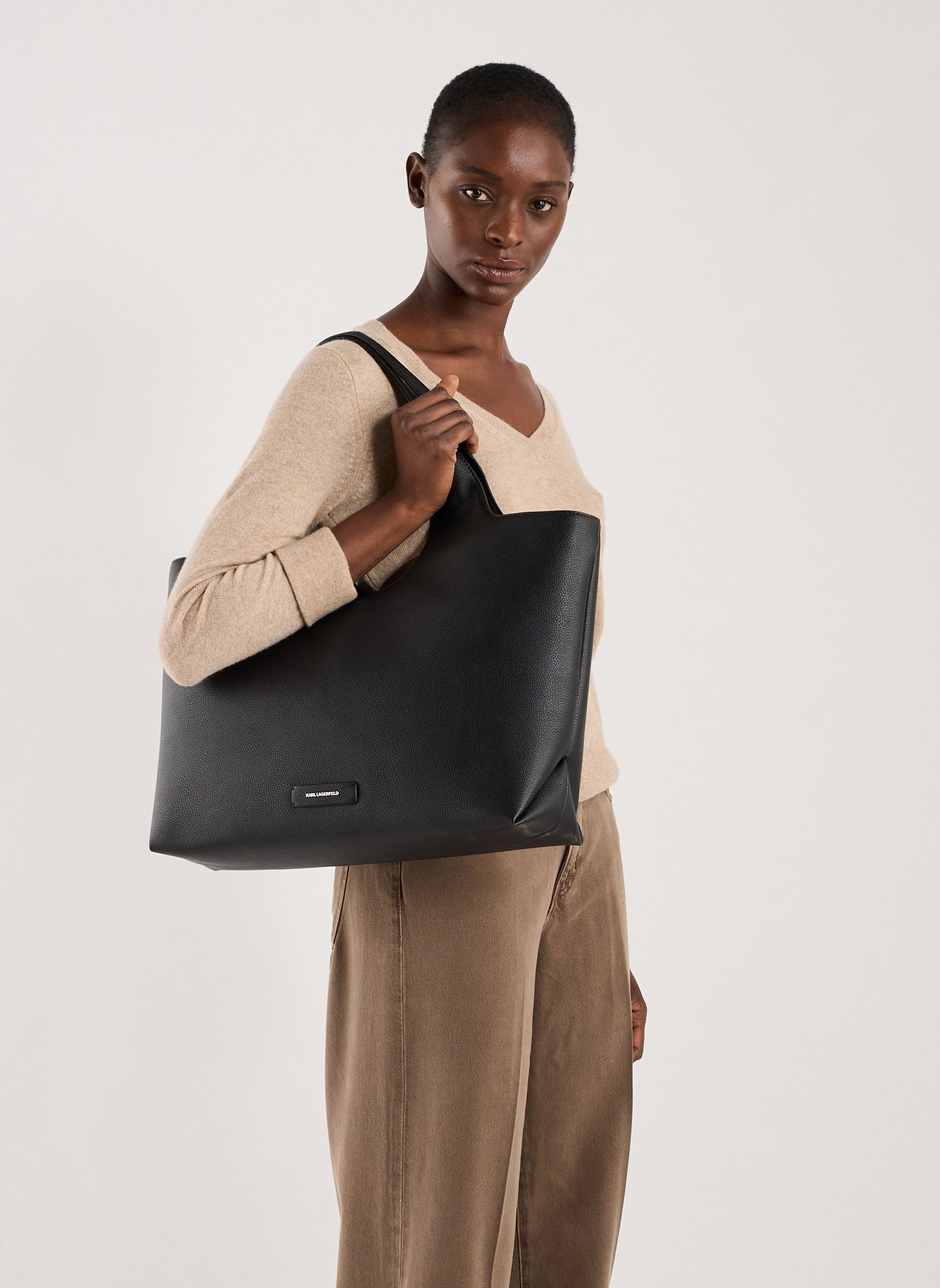 Sac à main à logo KARL LAGERFELD Noir