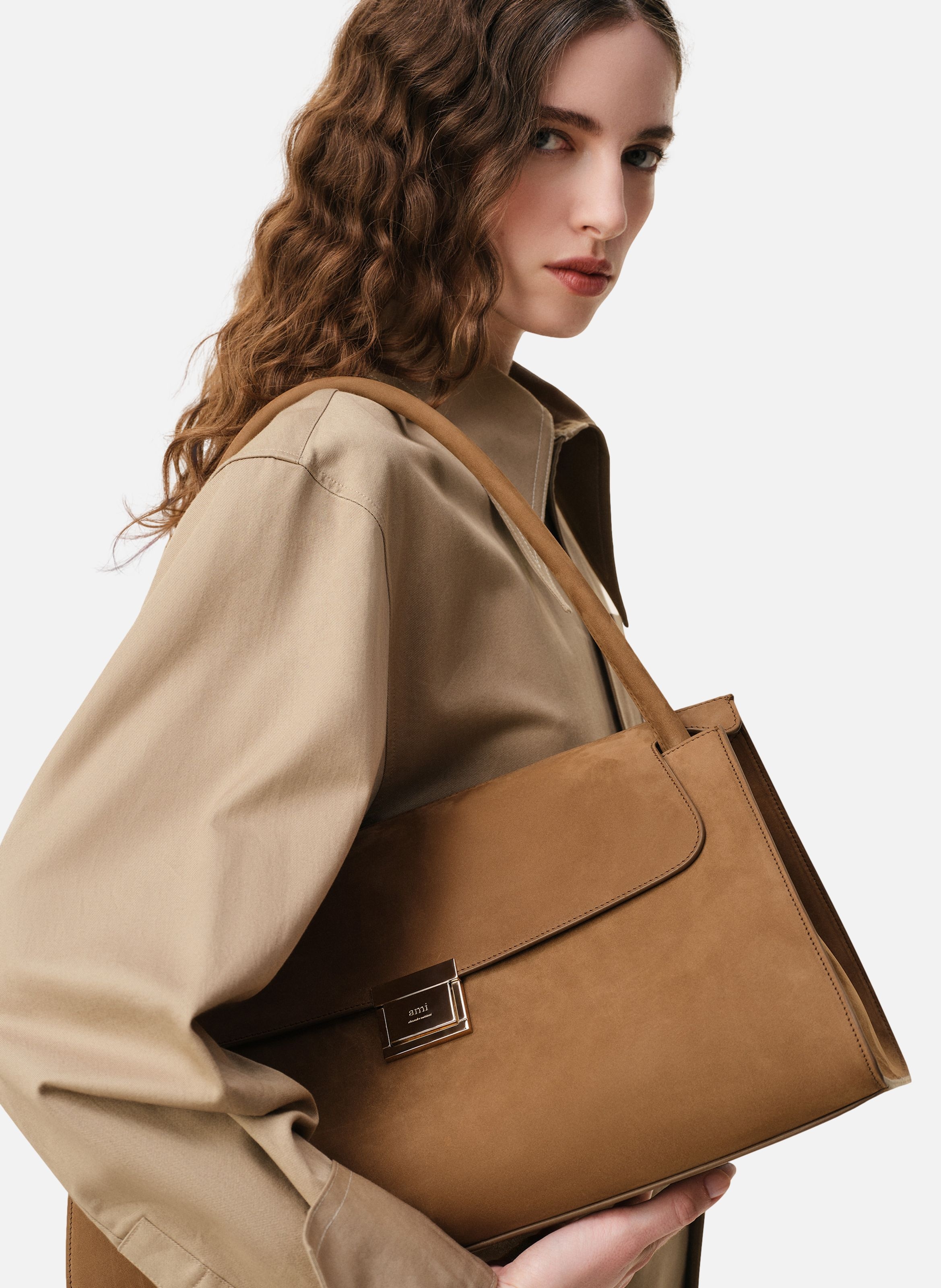 Sac mimi unisexe en cuir de veau AMI PARIS Marron