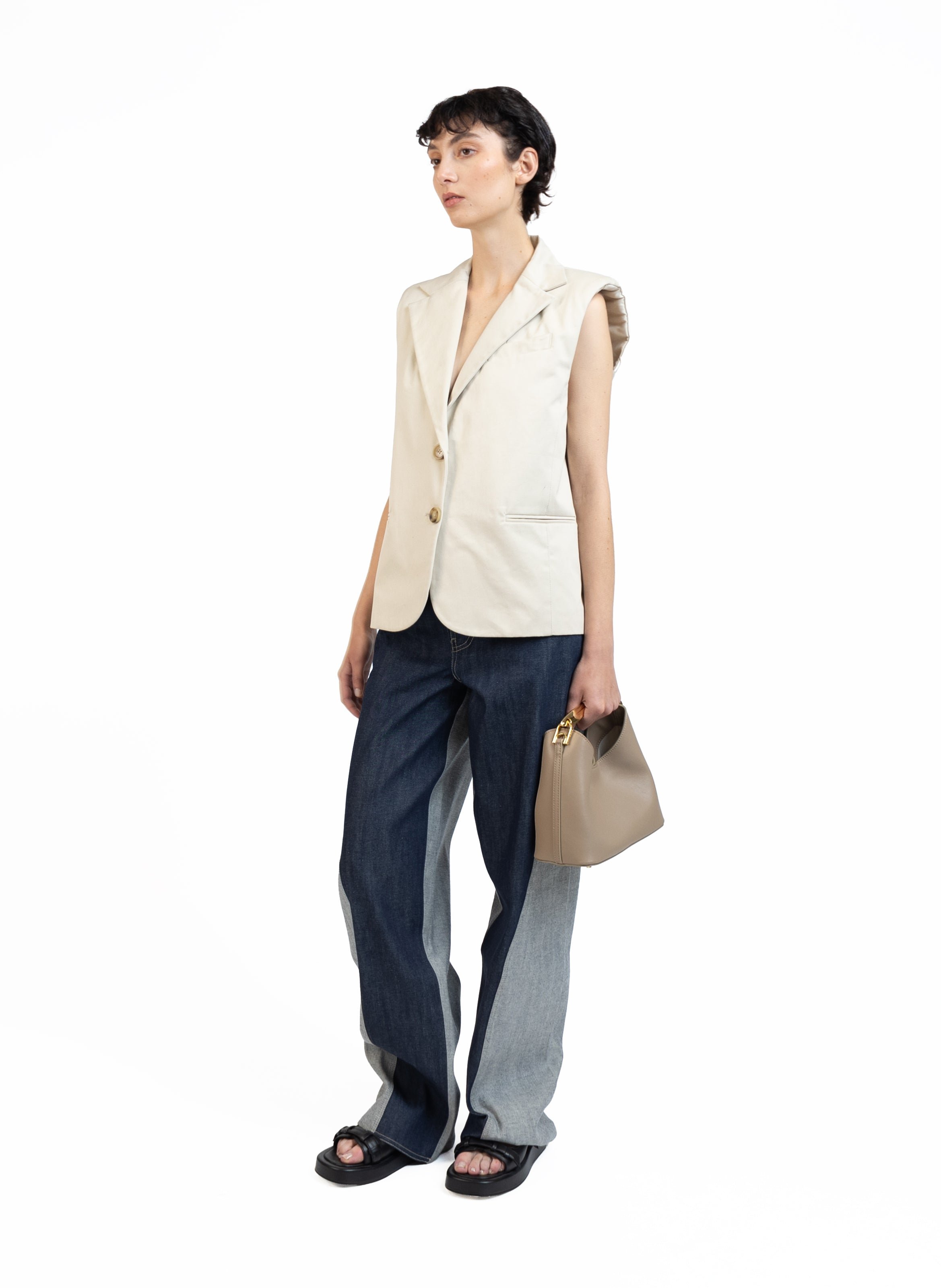 Petit sac boomerang en cuir ELLEME Gris