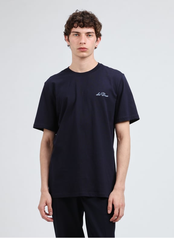 T-shirt brodé en coton bio Bleu by LES DEUX LES DEUX T-shirt brodé en coton bio Bleu