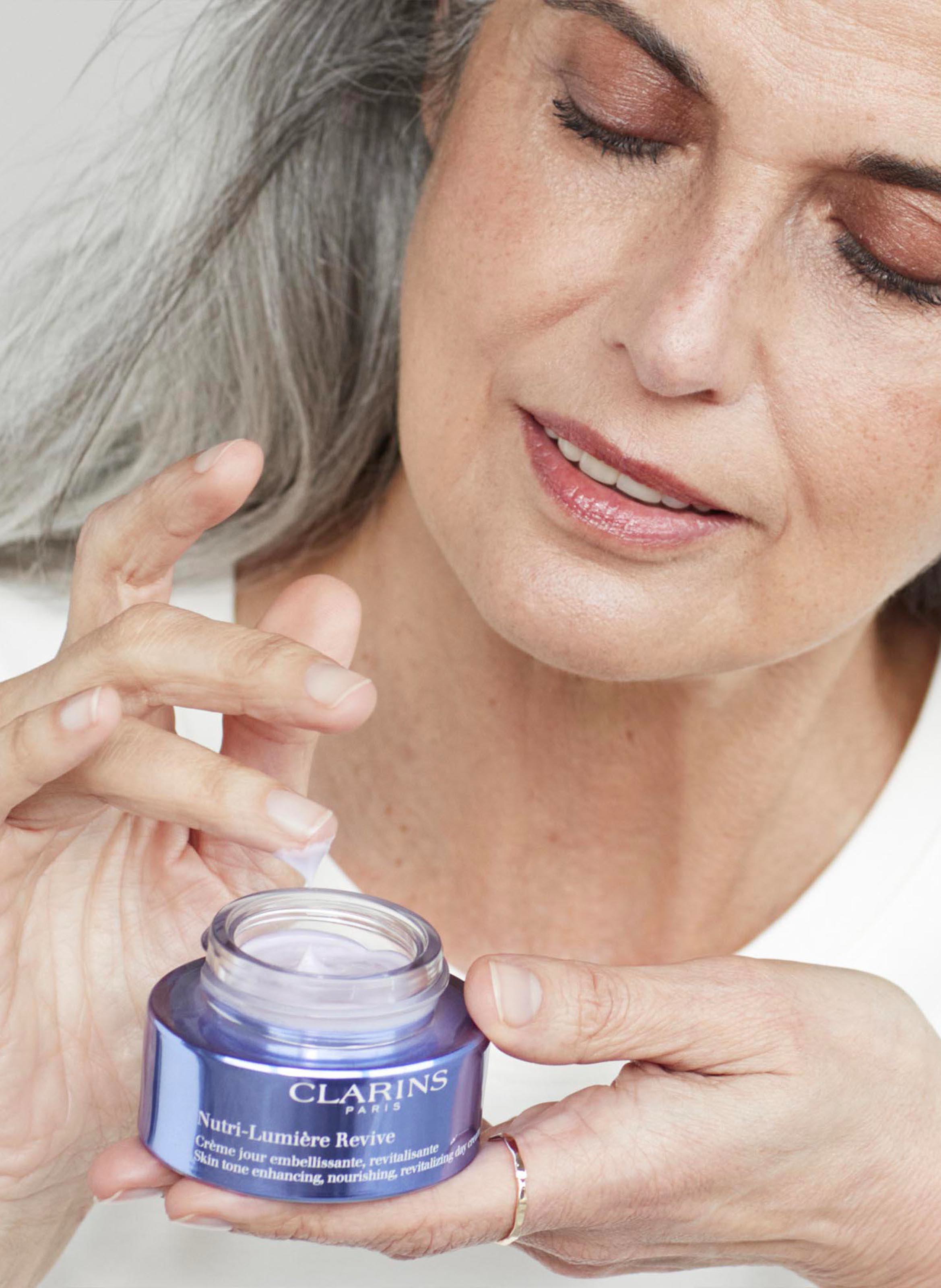 Revitalizing Beautifying Day Cream - Nutri-Lumière Revive No color