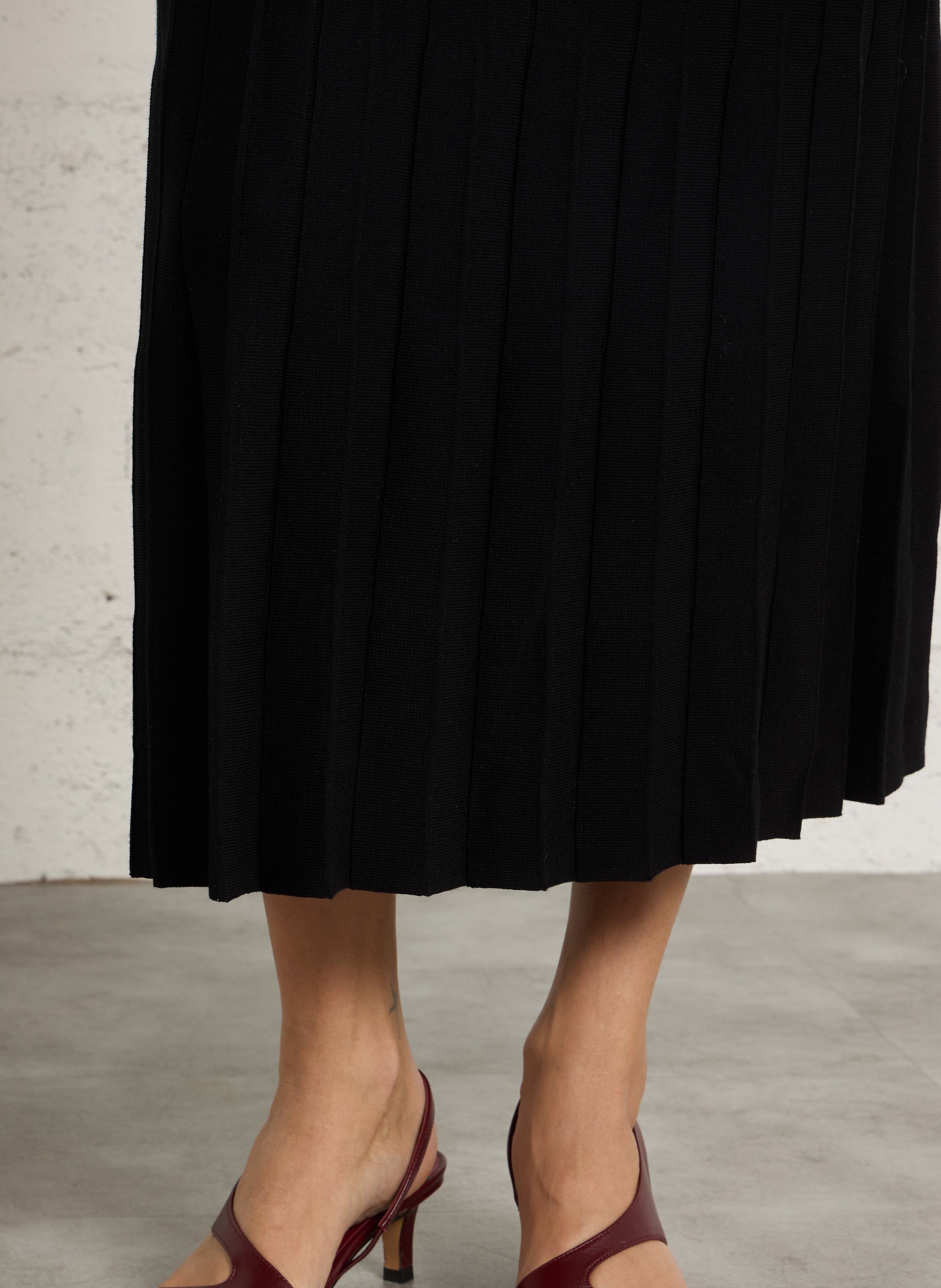Jupe longue plissée unie ombre MAISON 123 Noir