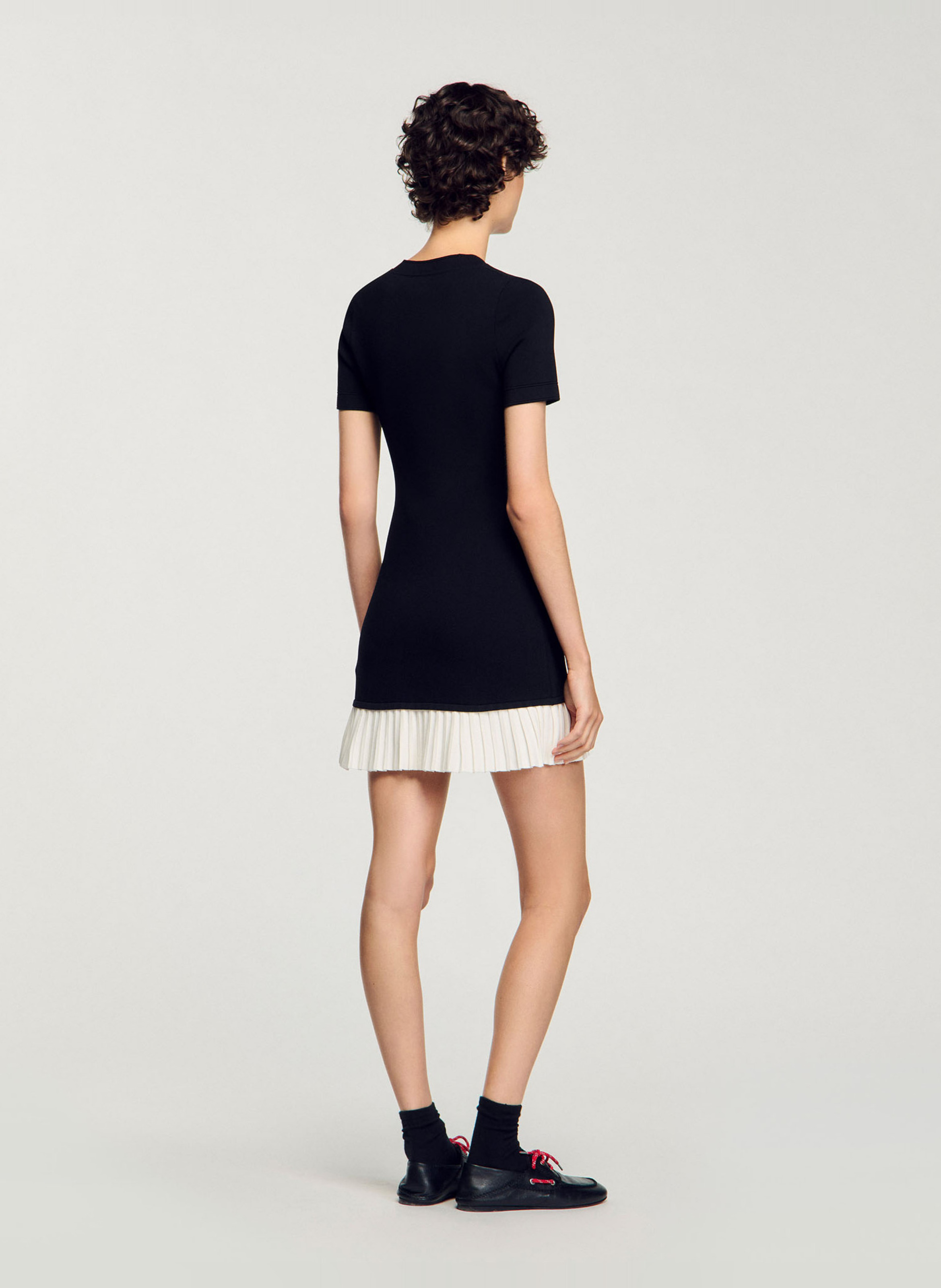 Robe courte en maille à volant SANDRO Noir