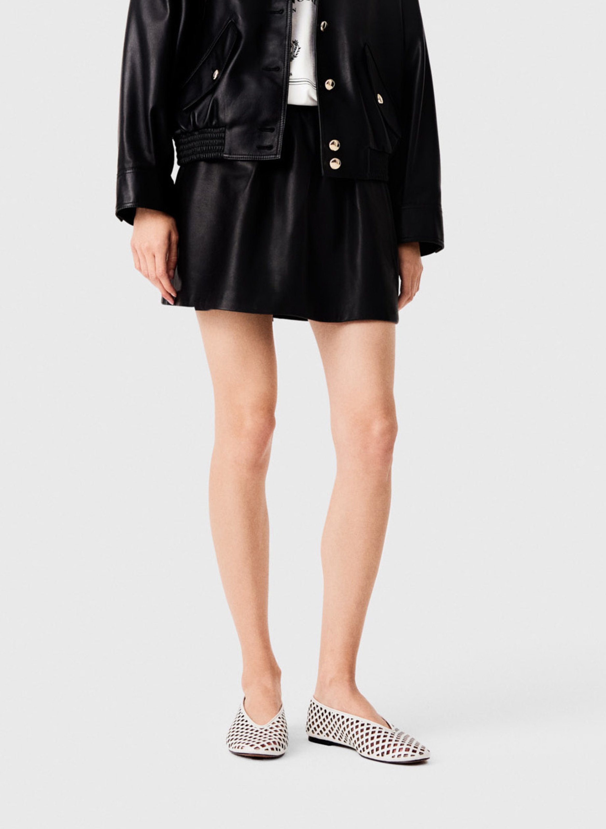 Jupe courte en cuir MAJE Noir