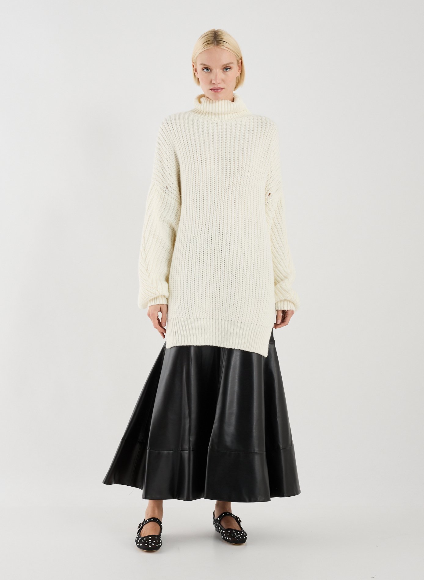 Pull ample en laine mélangée A.W.A.K.E. MODE Blanc