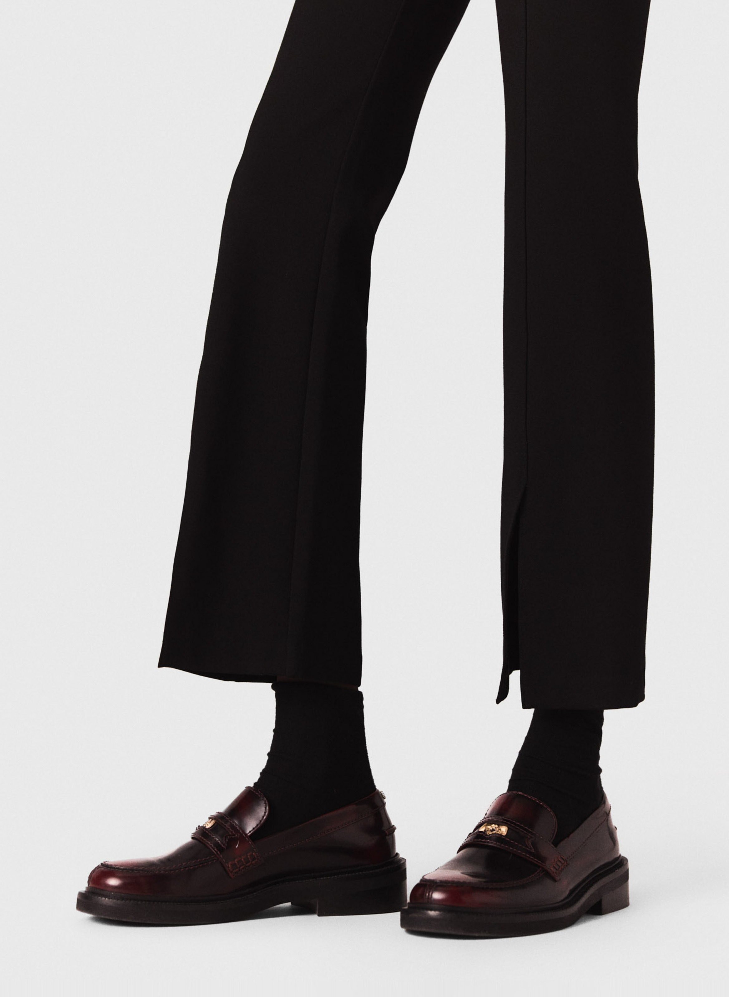 Pantalon fllare fendu MAJE Noir