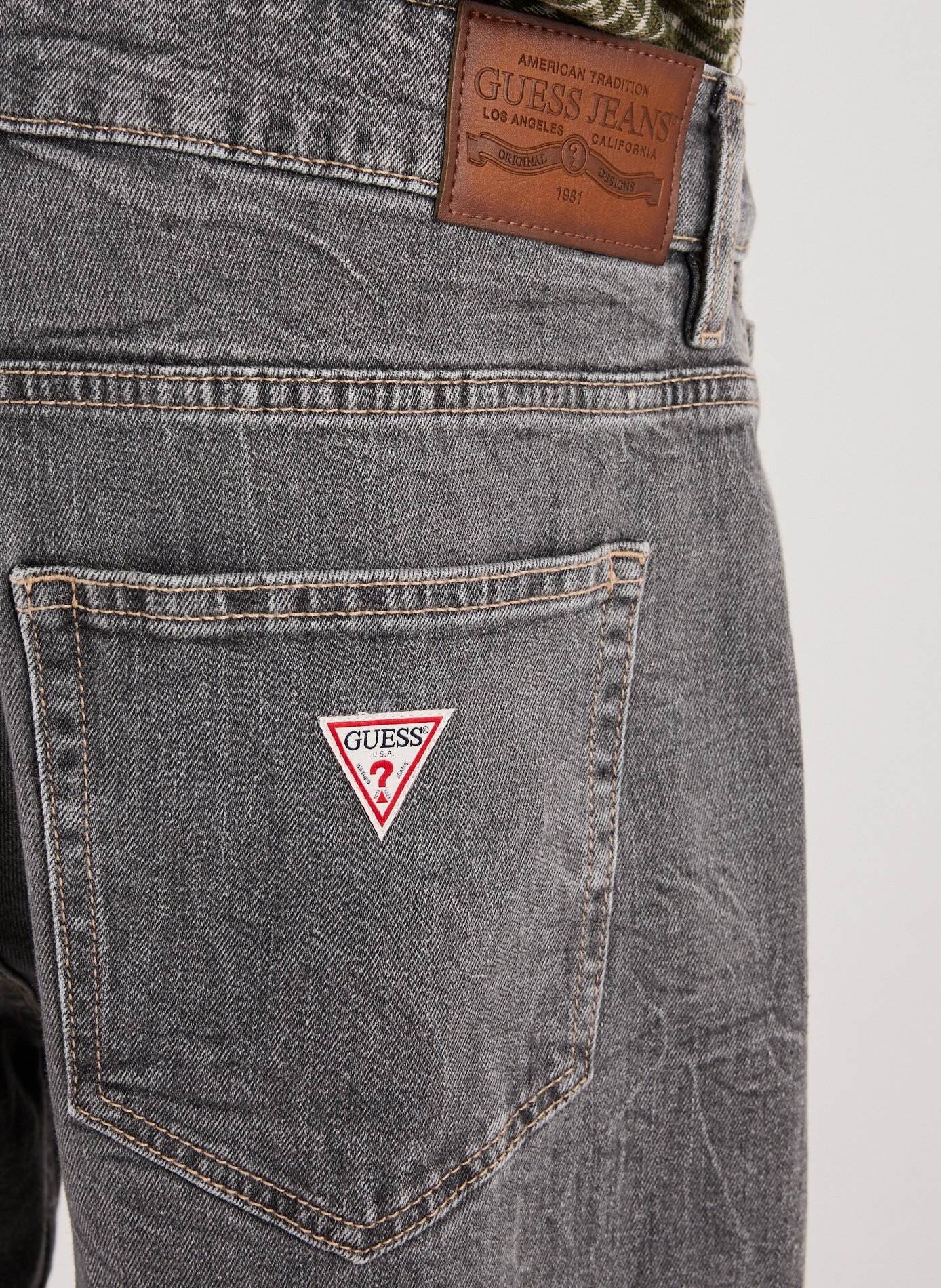 Jean large GUESS Gris