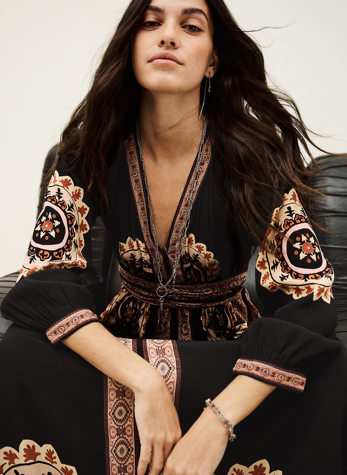 Robe longue ample col v imprimée vera BA&SH Noir