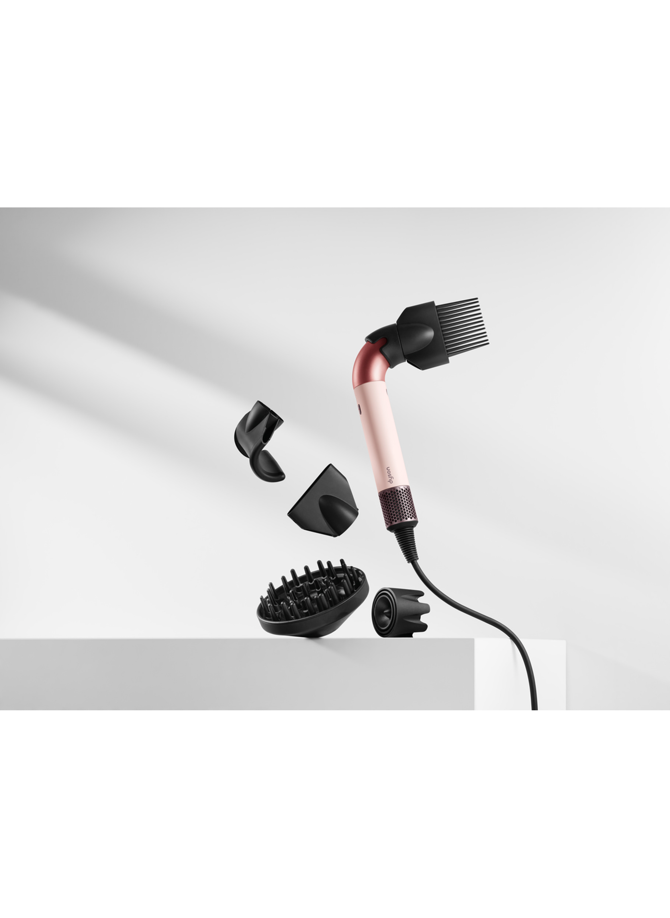 Supersonic R™ Curly to Wavy Hair Rose Gold and Ceramic DYSON No color