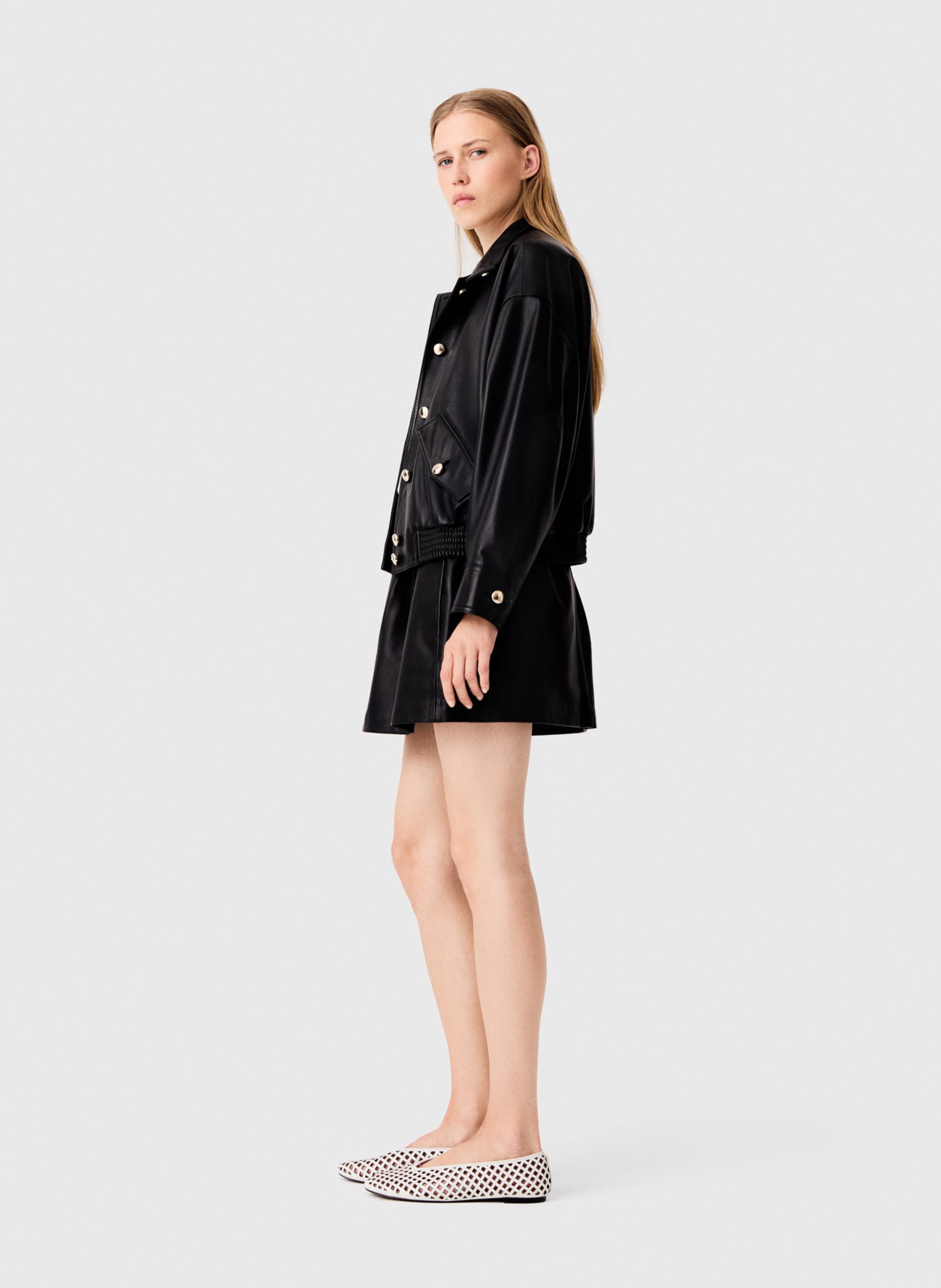 Jupe courte en cuir MAJE Noir