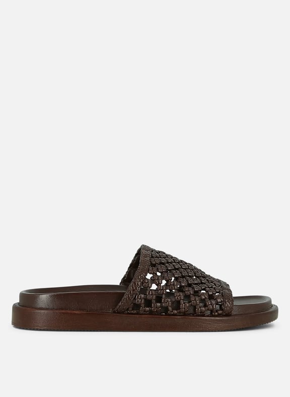 Sandales plates en cuir ajouré wozart Marron by JONAK JONAK Sandales plates en cuir ajouré wozart Marron