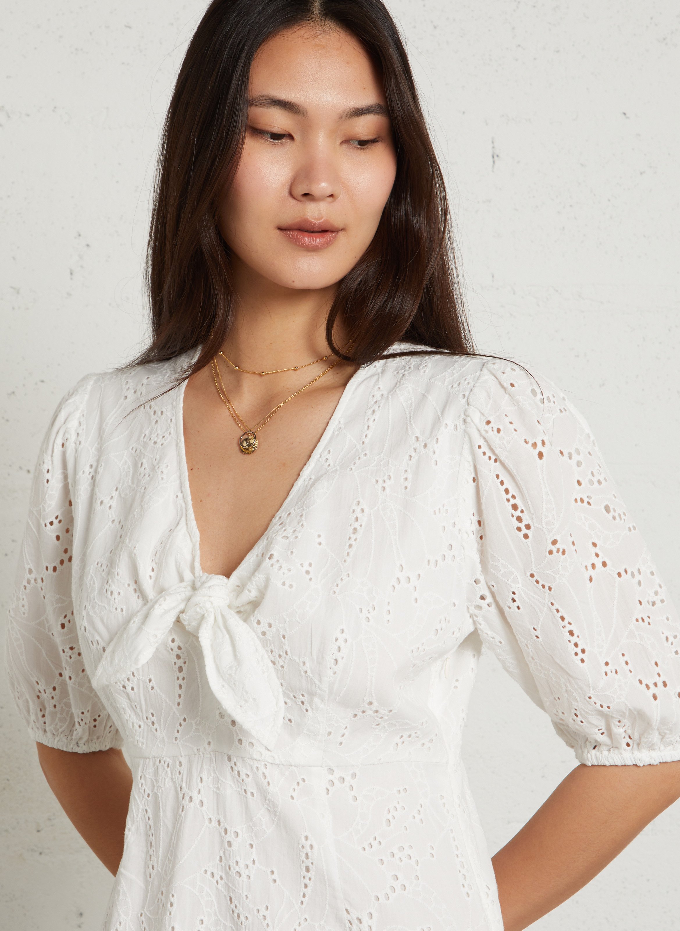 Robe midi brodée col v laurene MAISON 123 Blanc