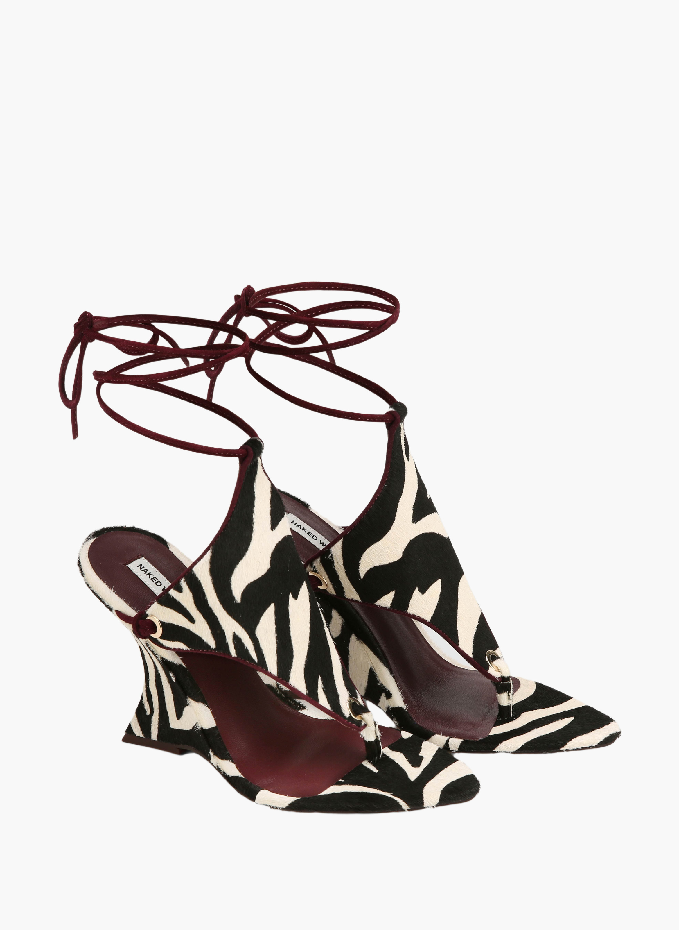 Schoenen met Rampage-hakken NAKED WOLFE Gestrepen
