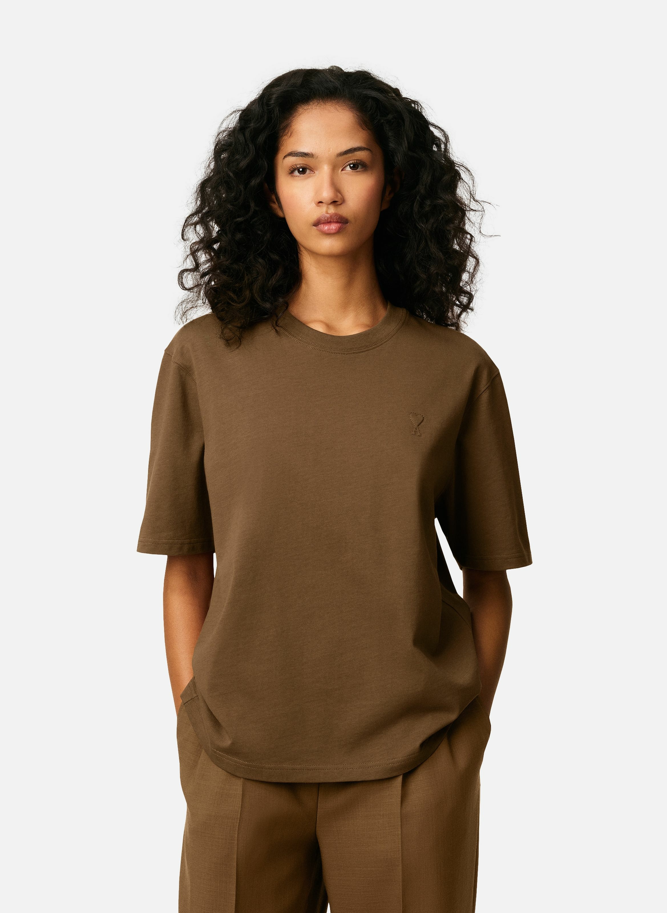 T-shirt ami de coeur embossé unisexe en coton AMI PARIS Marron