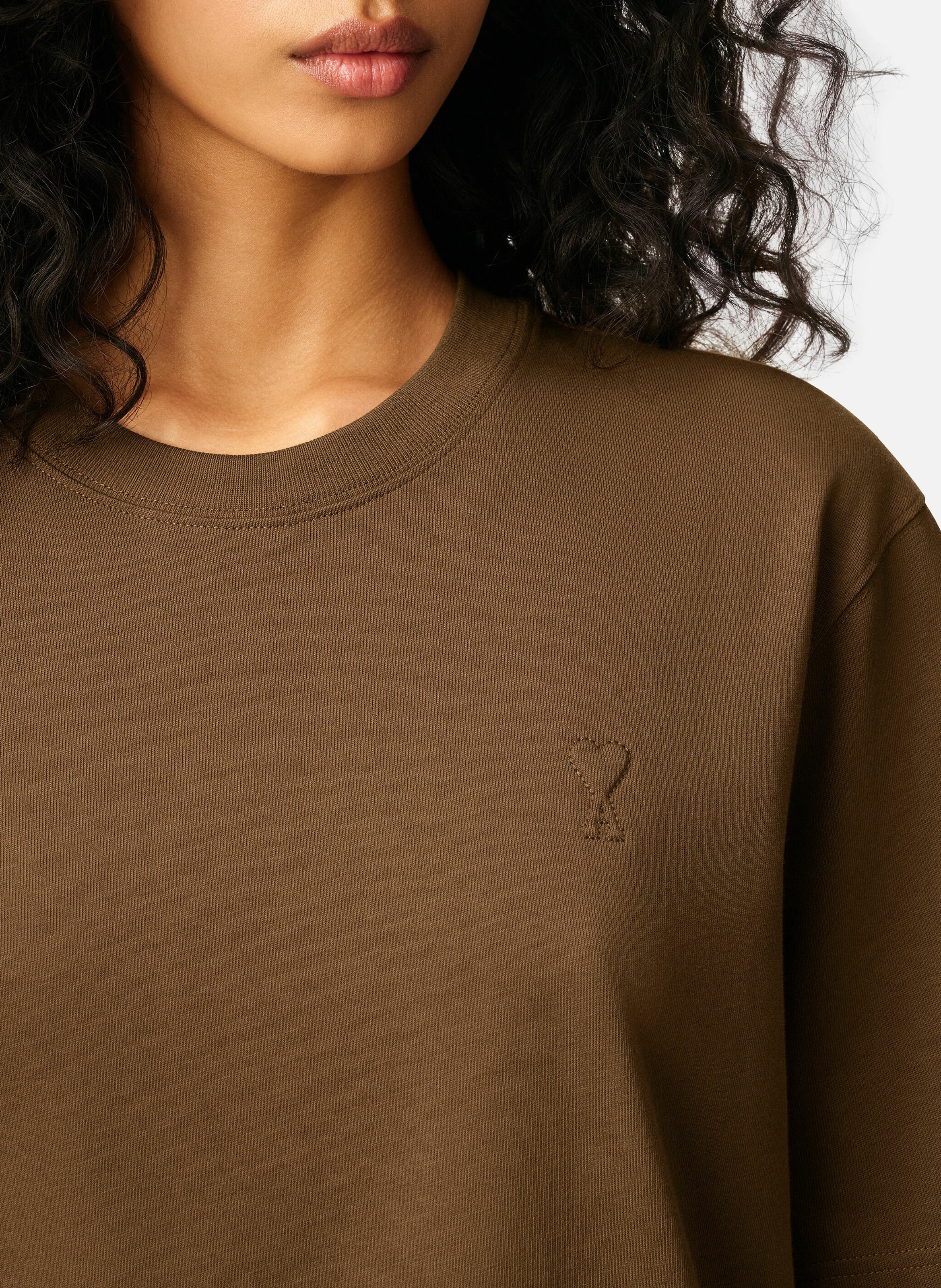 T-shirt ami de coeur embossé unisexe en coton AMI PARIS Marron