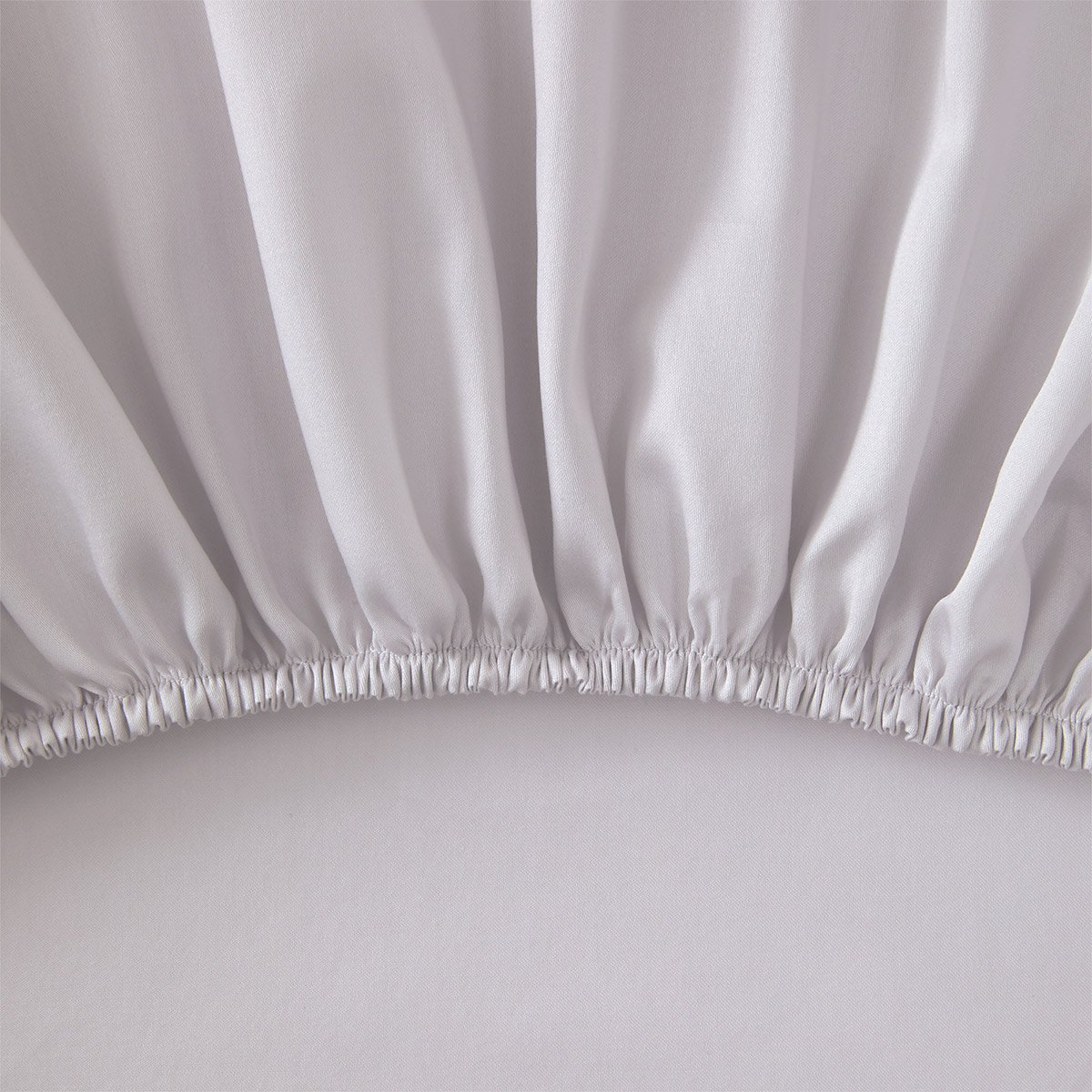 Drap housse en satin, triomphe YVES DELORME Gris