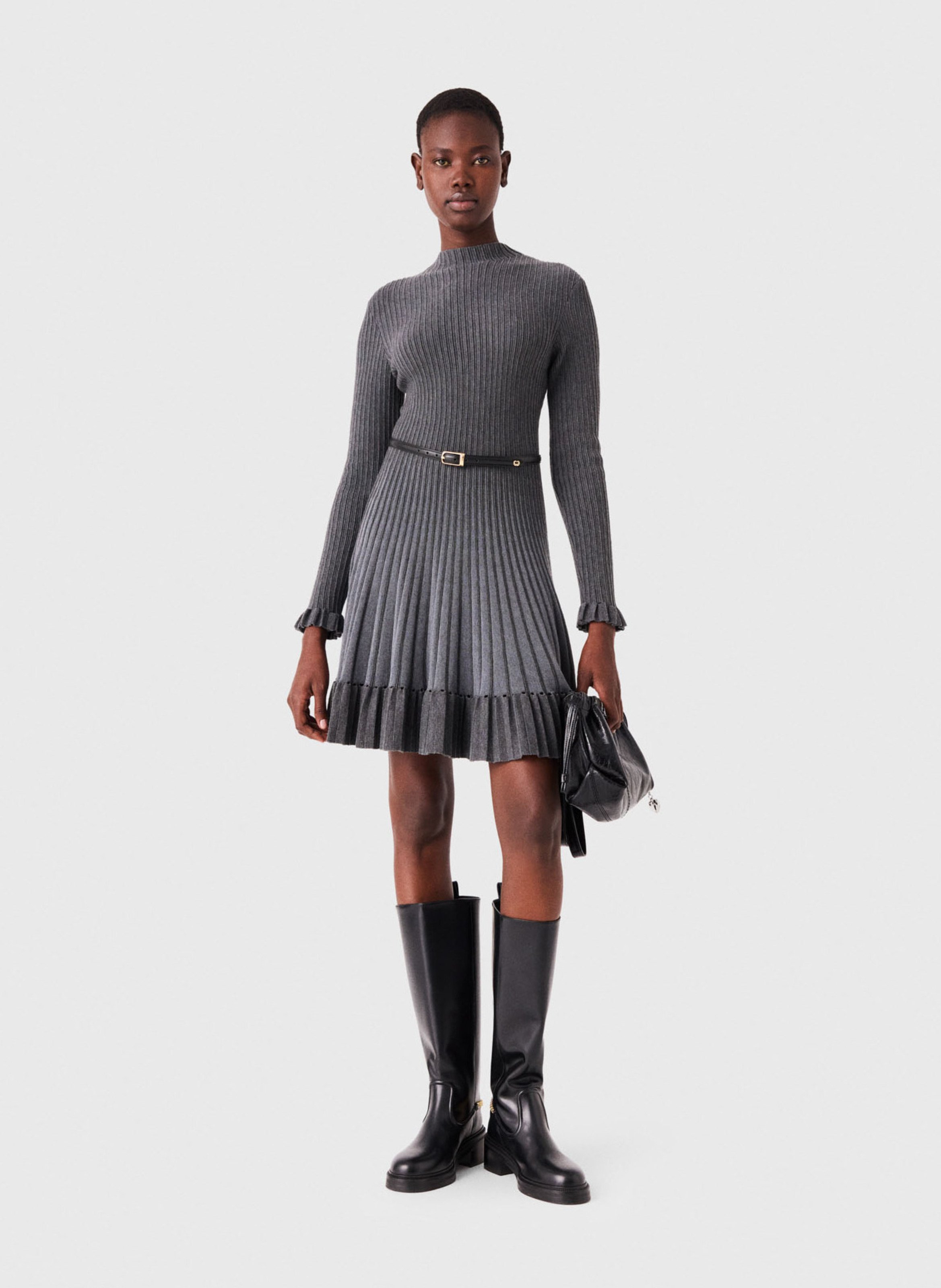 Robe moulante évasée col rond plissée MAJE Gris