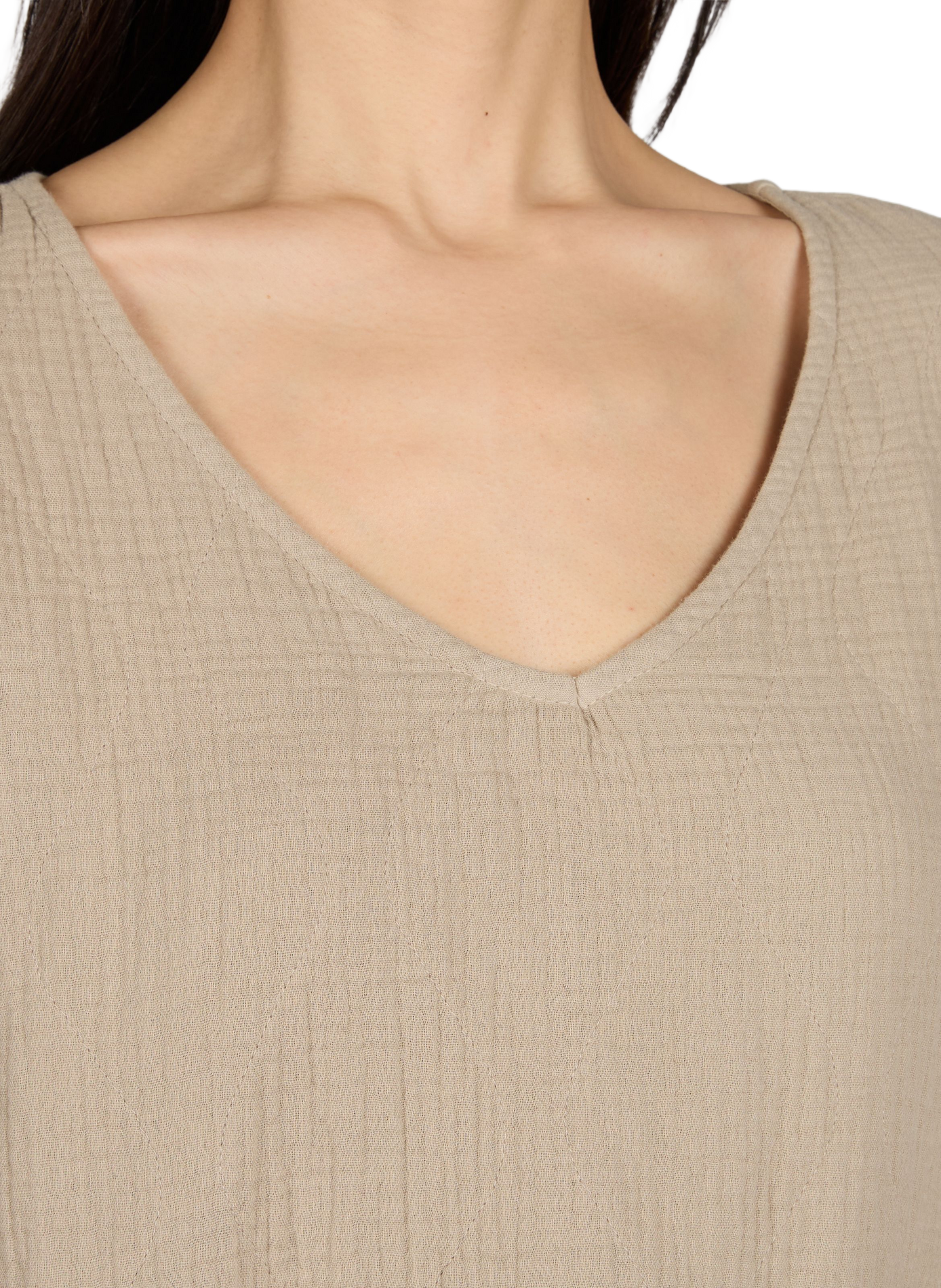 T-shirt New York col V en coton matelassé AOKYANOS Beige