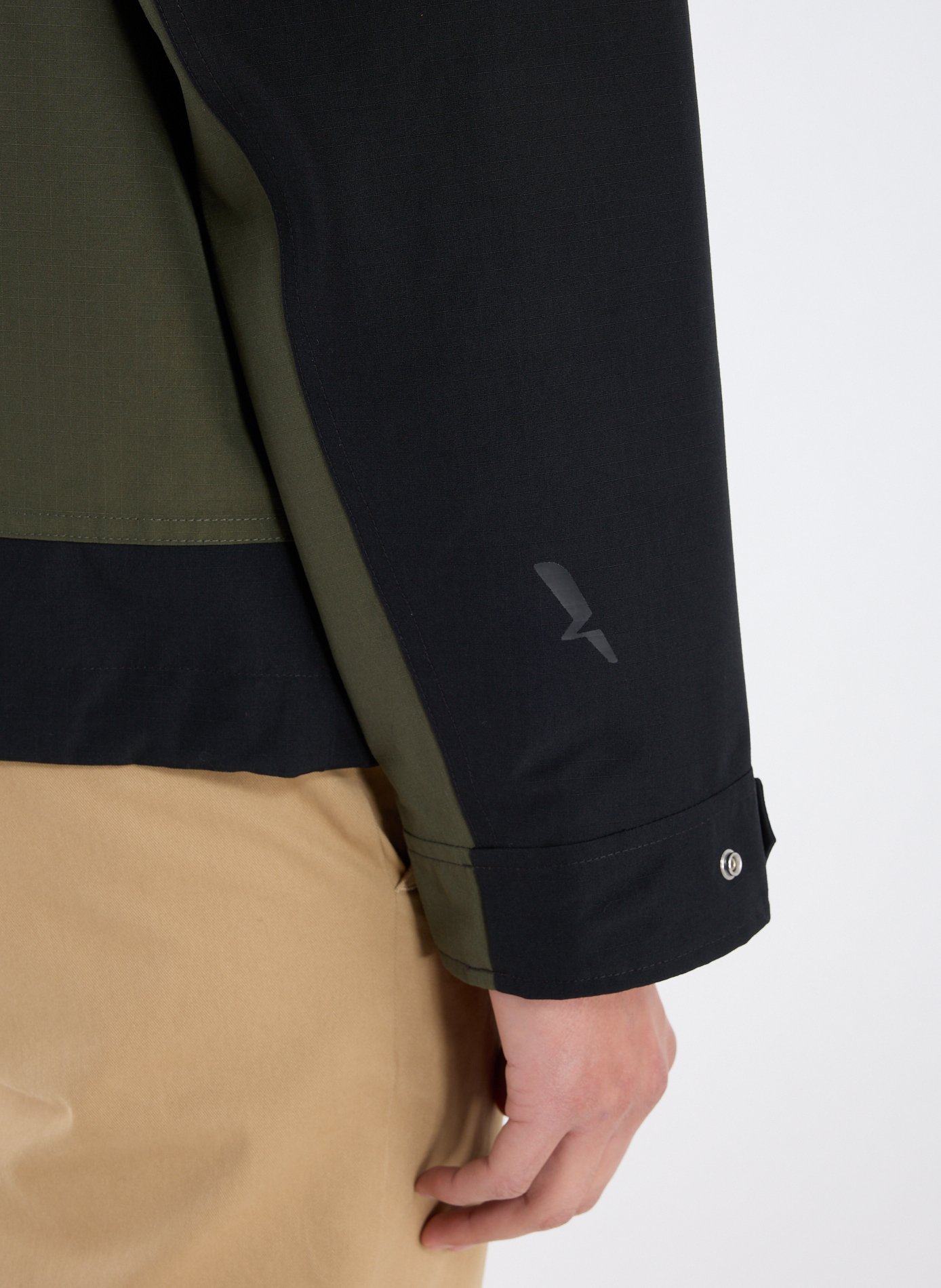 Veste d'extérieur à capuche AIGLE Noir