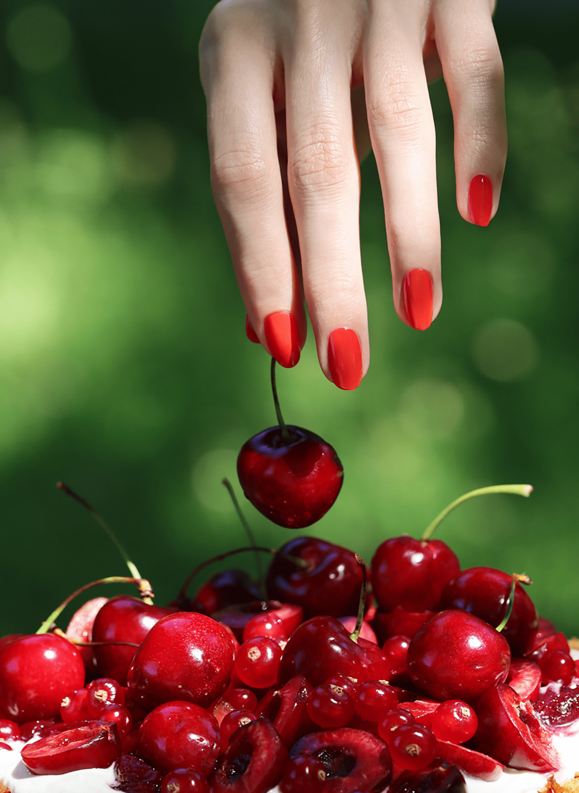 Green Flash Nail Polish MANUCURIST Red coral