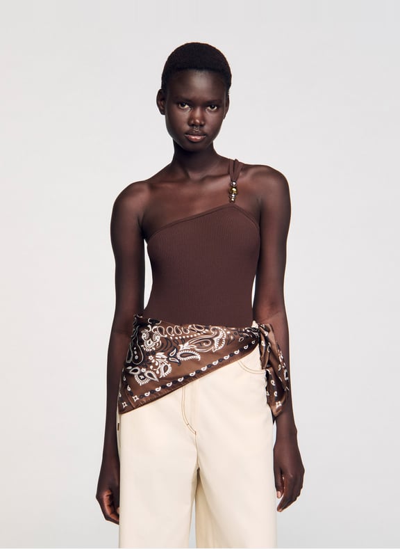 Top asymétrique Marron by SANDRO SANDRO Top asymétrique Marron