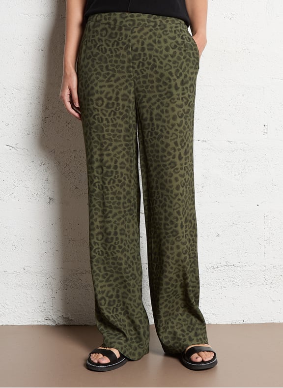 Pantalon droit fluide léopard leana bis Vert by MAISON 123 MAISON 123 Pantalon droit fluide léopard leana bis Vert
