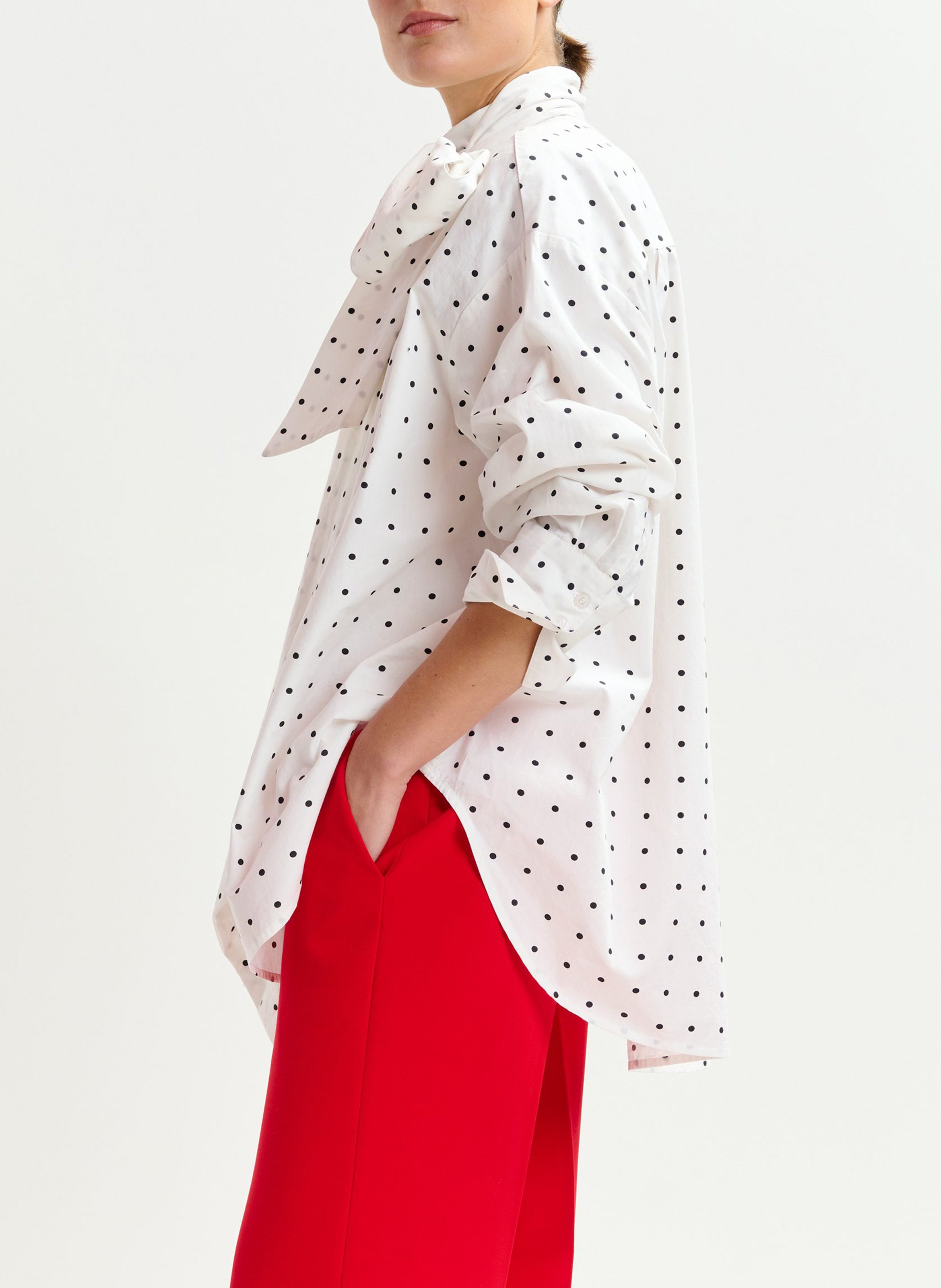 Chemise col lavallière à motifs pois imoverit ESSENTIEL ANTWERP Blanc