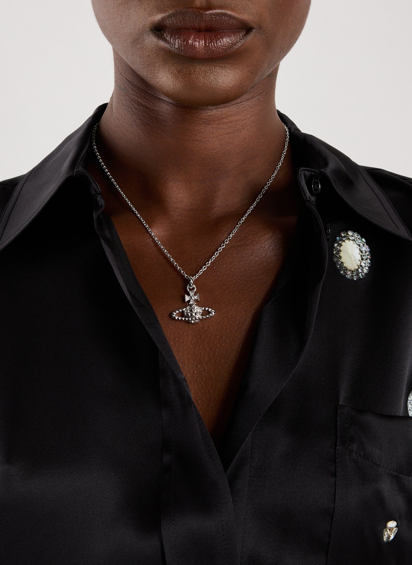 Mayfair Relief Necklace VIVIENNE WESTWOOD Silver