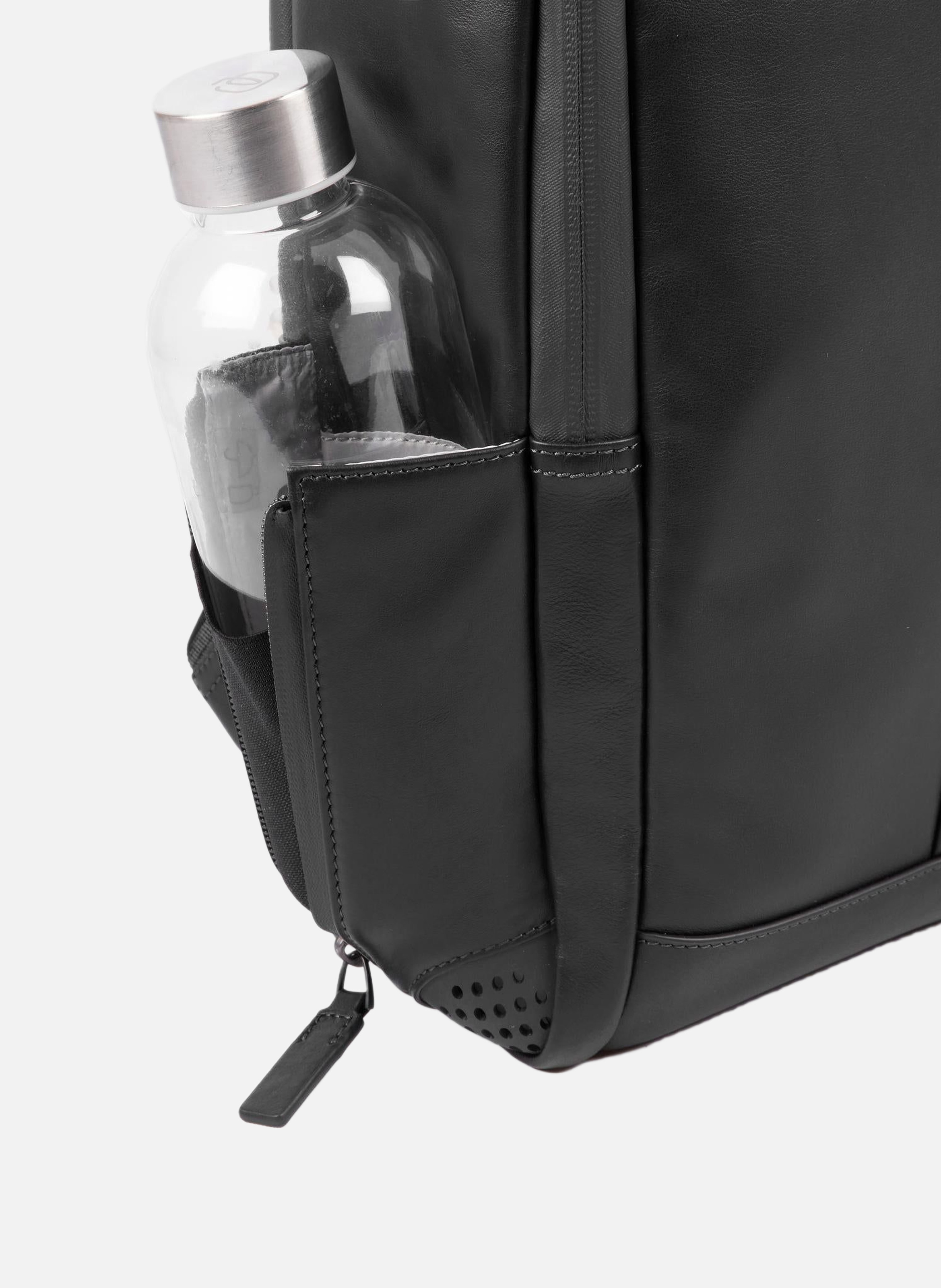 Laptop backpack 15,6" PIQUADRO Black