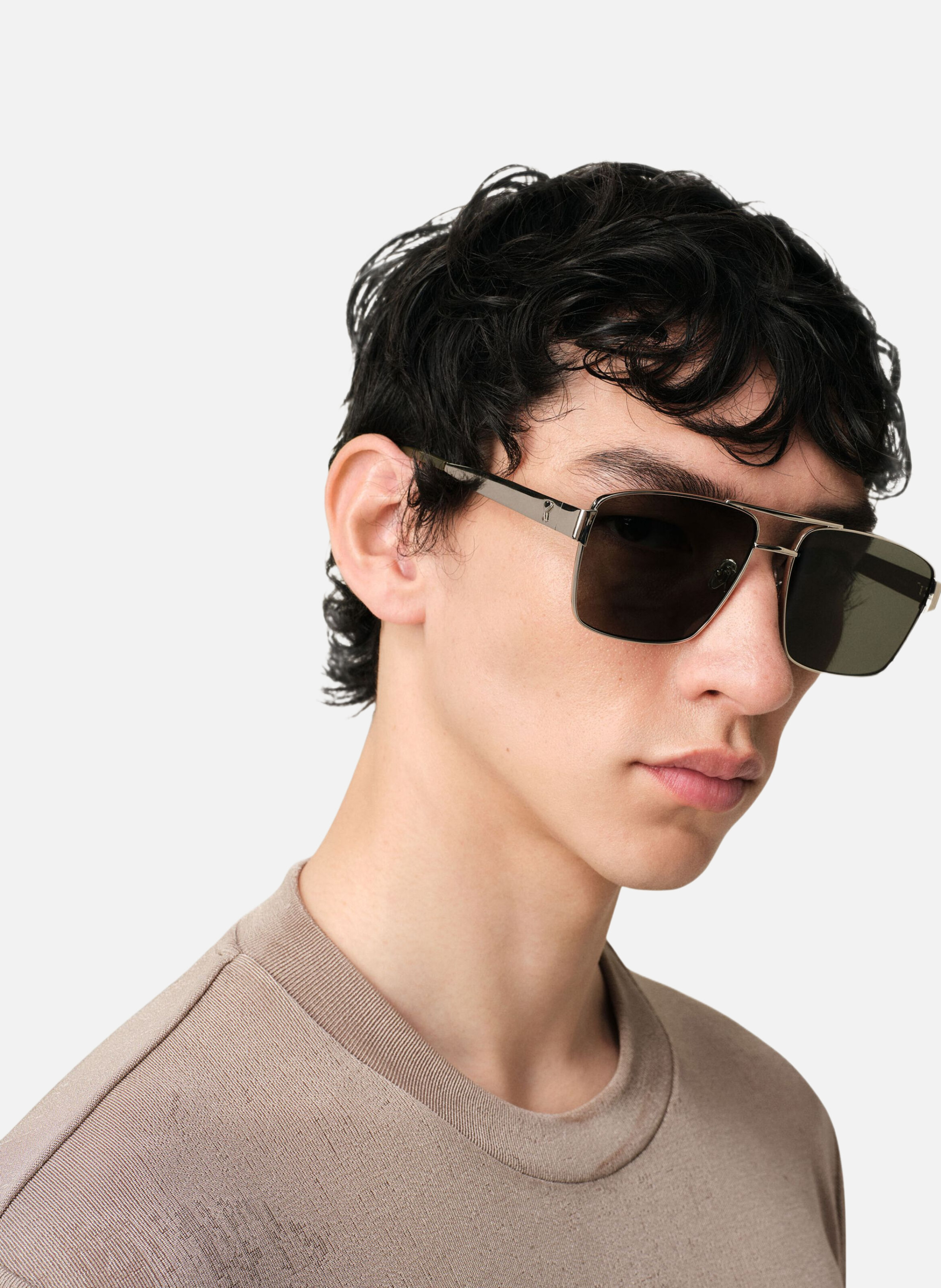 Lunettes de soleil 75007 unisexes AMI PARIS Gris