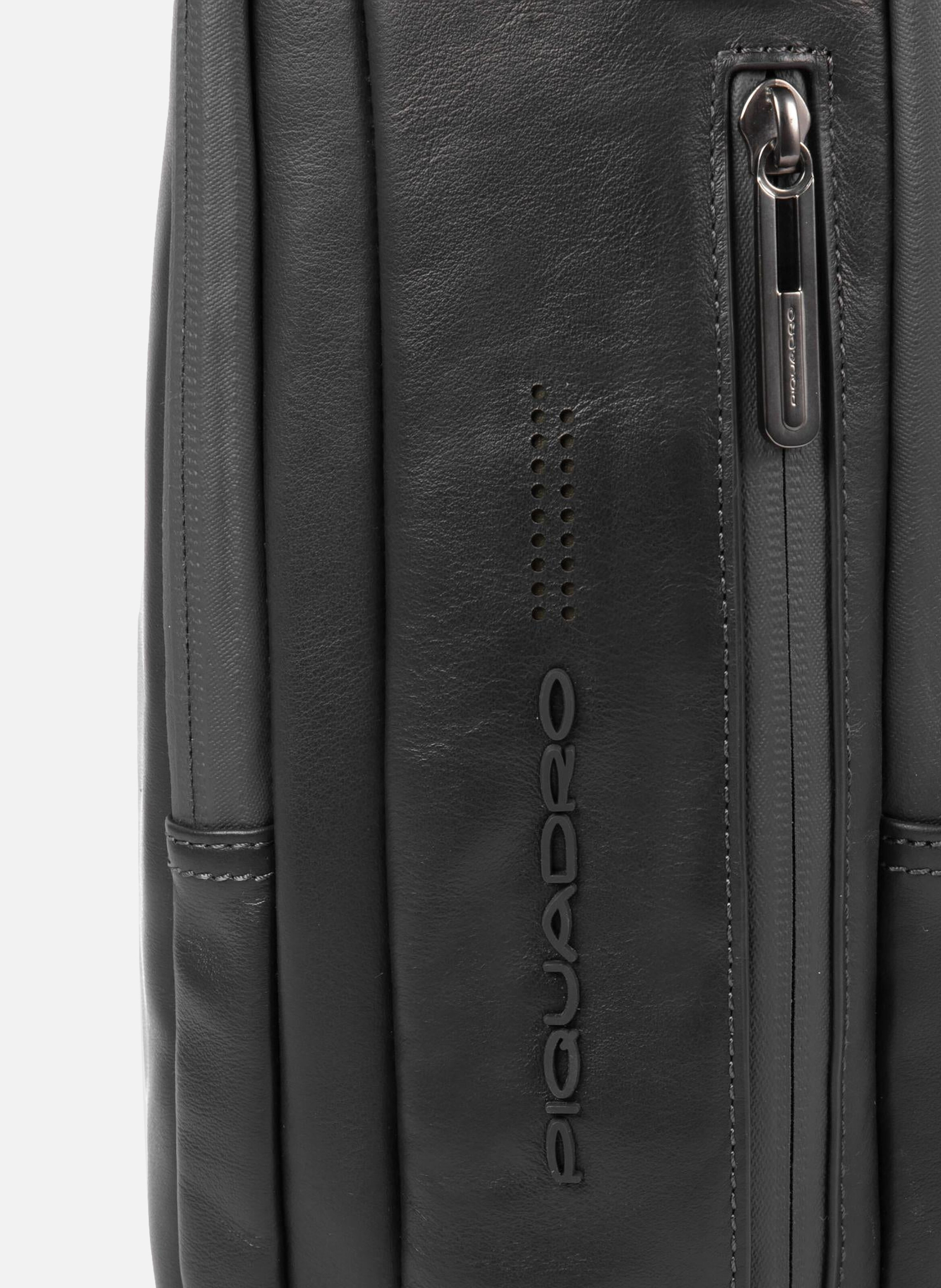 Laptop backpack 15,6" PIQUADRO Black