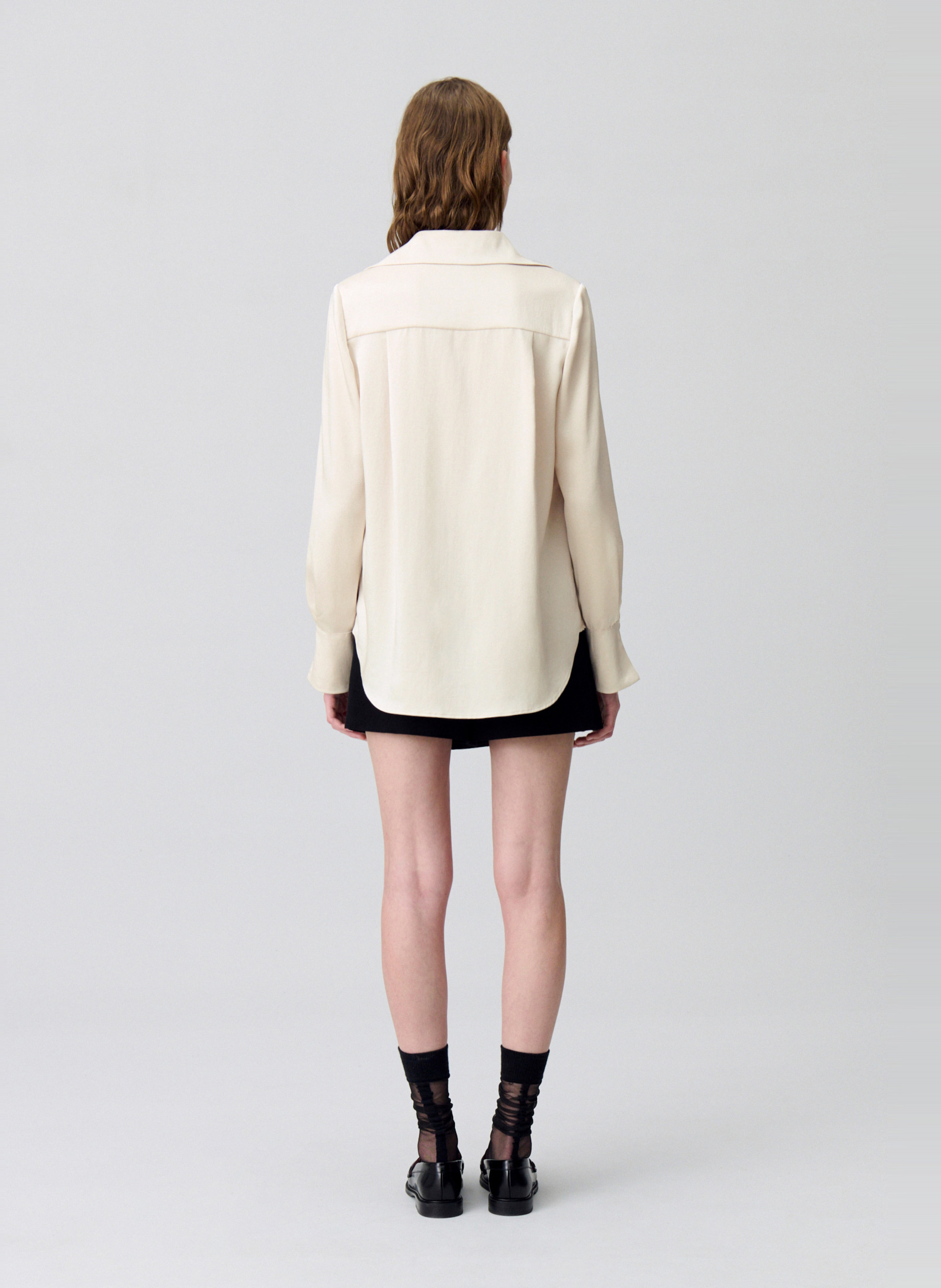 Top droit col v effet satiné à jeux de plis CLAUDIE PIERLOT Beige