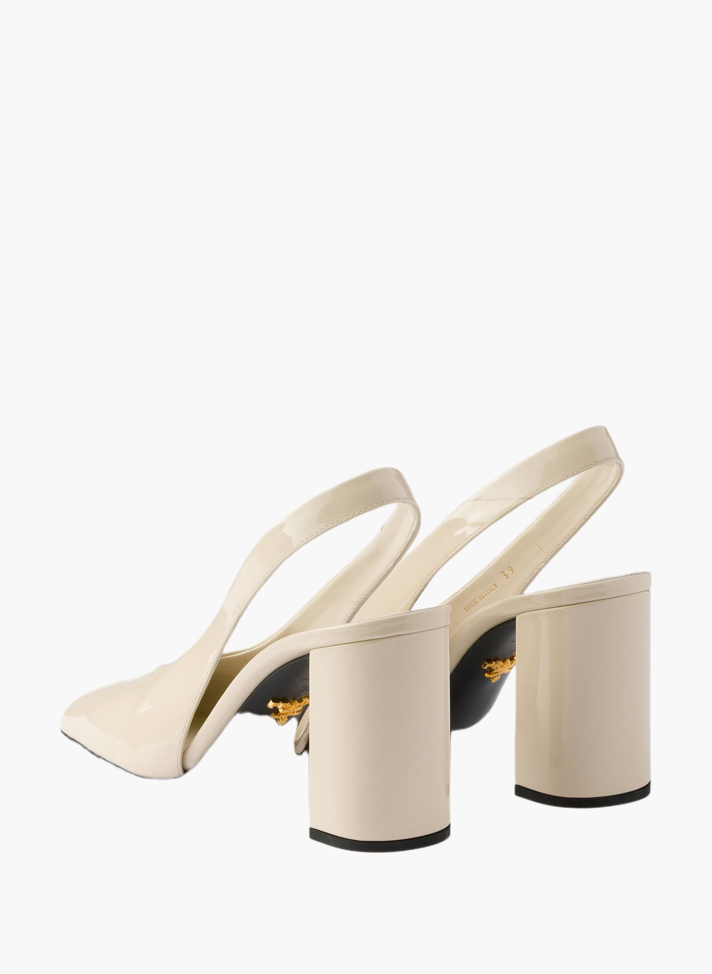 Escarpins à bride arrière en cuir verni PRADA Beige