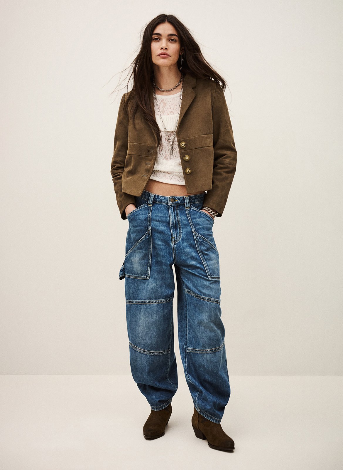 Veste cintrée col tailleur en cuir velours morfeo BA&SH Kaki