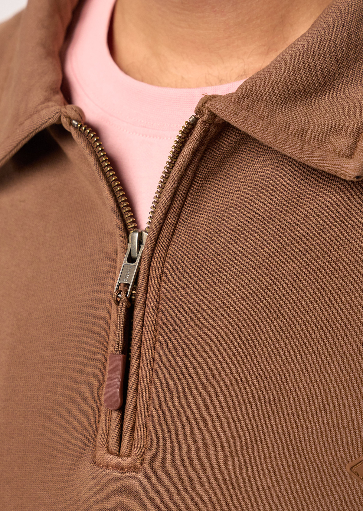 Sweatshirt à col zippé en coton biologique BILLYBELT Marron