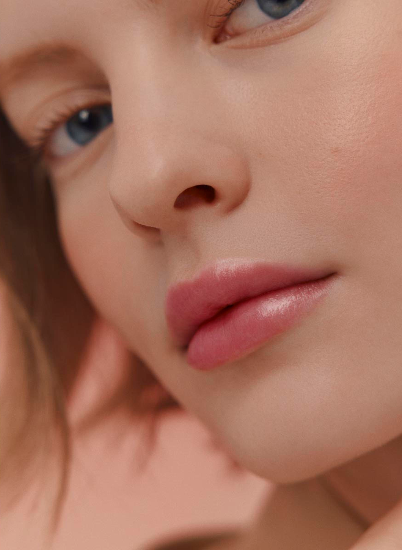 Rosa Hermès, Rossetto rimpolpante Rose confetti