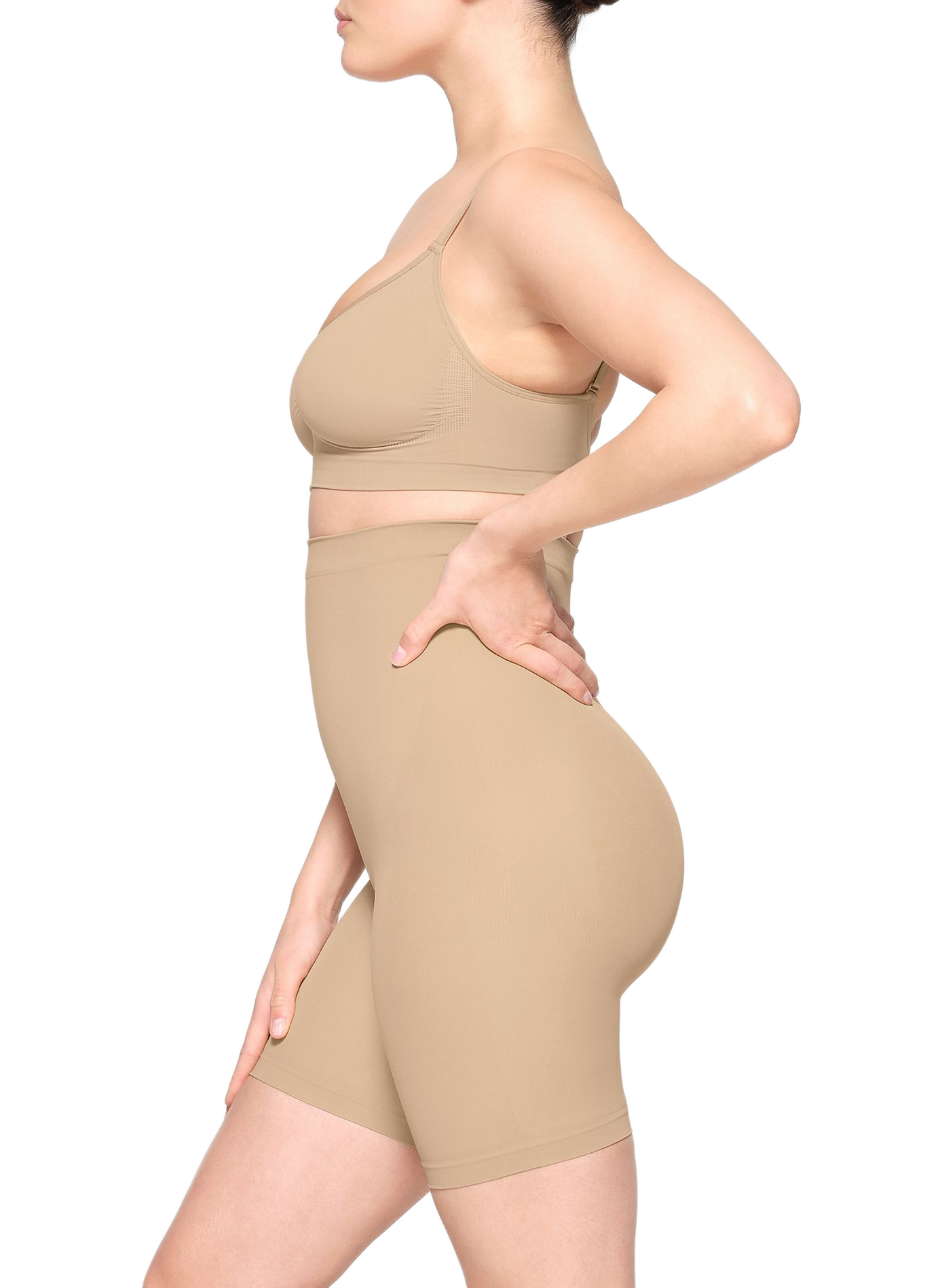 High-waisted sculpting shorts SKIMS Beige