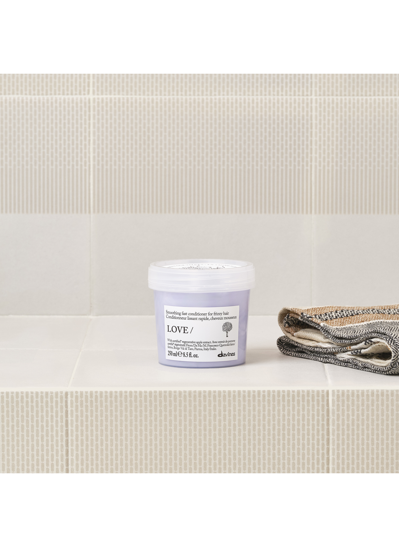 Love Smoothing Conditioner DAVINES No color