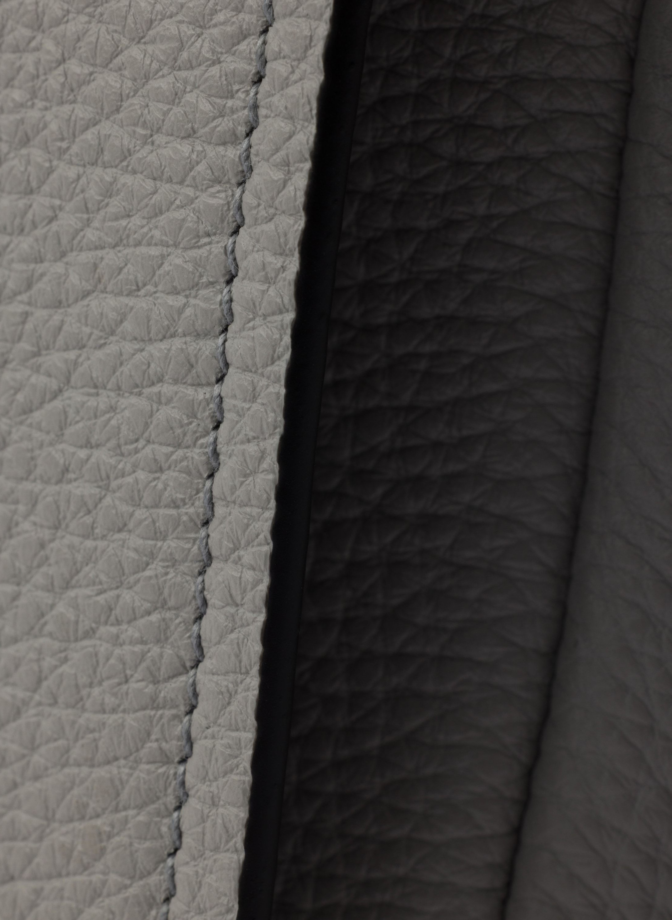 Sac à bandoulière en cuir PRADA Gris