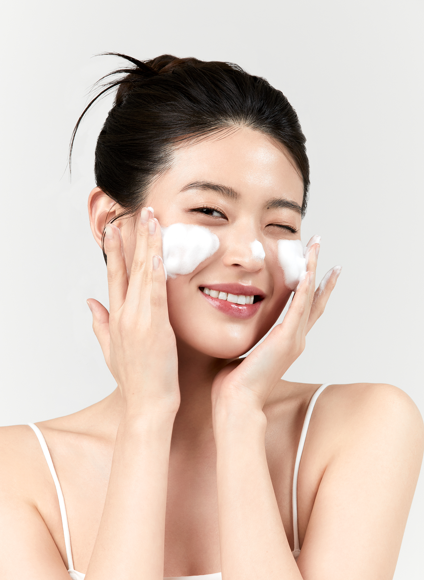 Rode Lacto Collageen Clear Foam Cleanser 2.0 MEDIPEEL No color