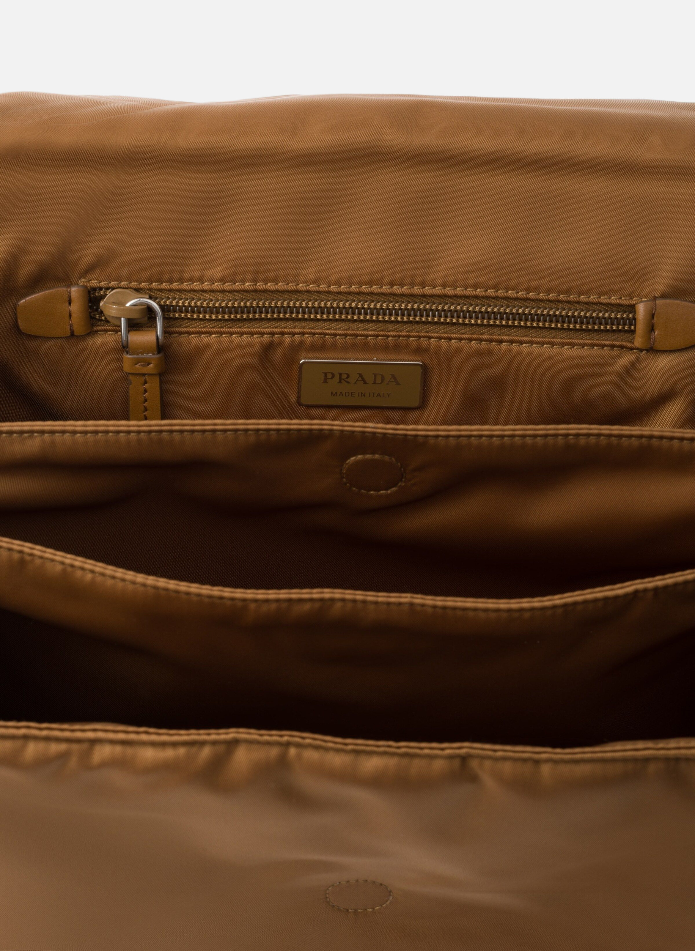 Sac porté épaule prada traveller en re-nylon matel PRADA Marron