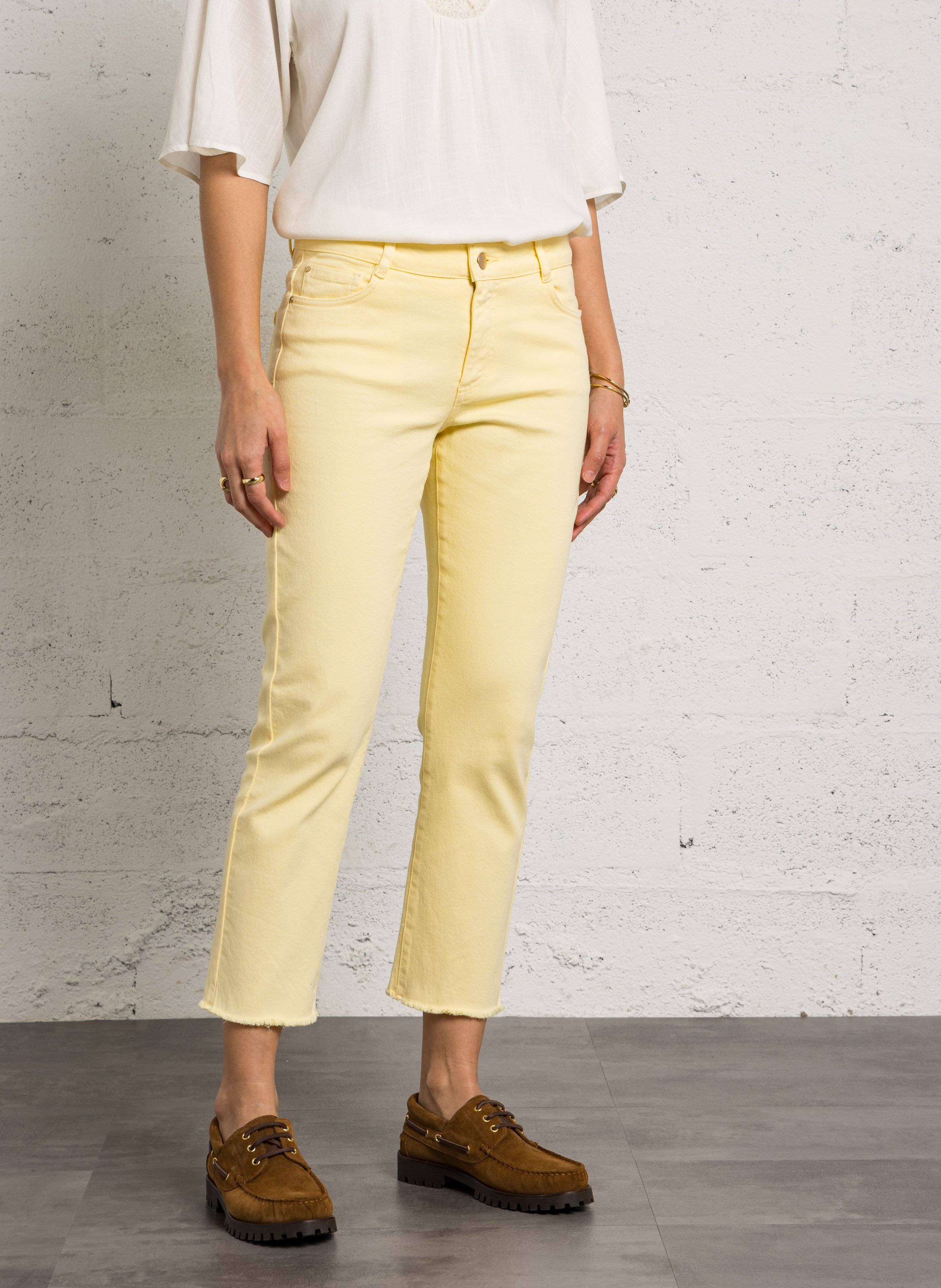 Jean droit en coton mélangé  Citron