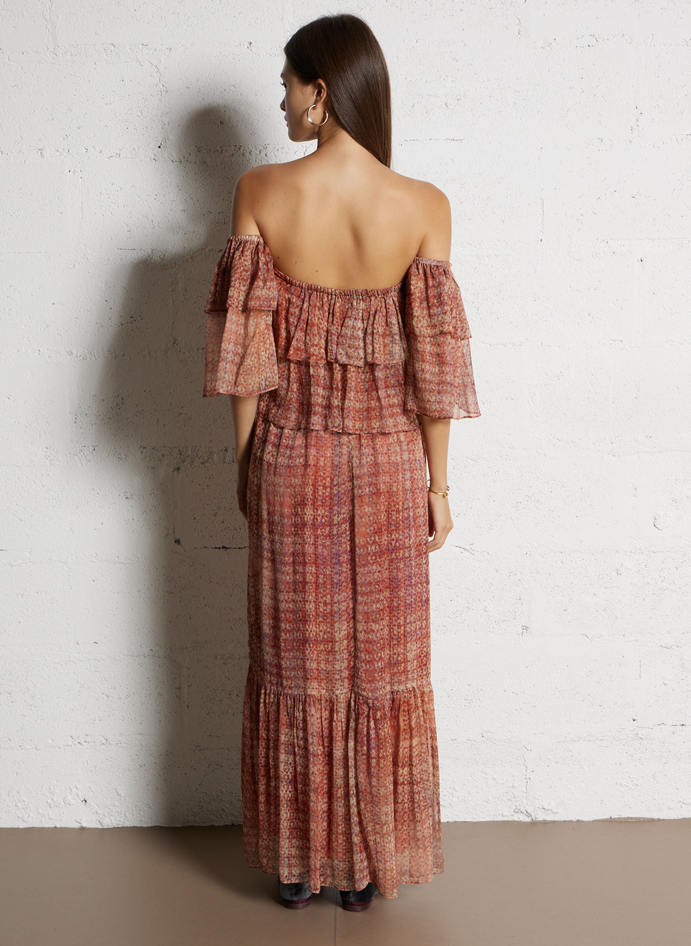 Robe longue épaules dénudées à motifs robbie Rose