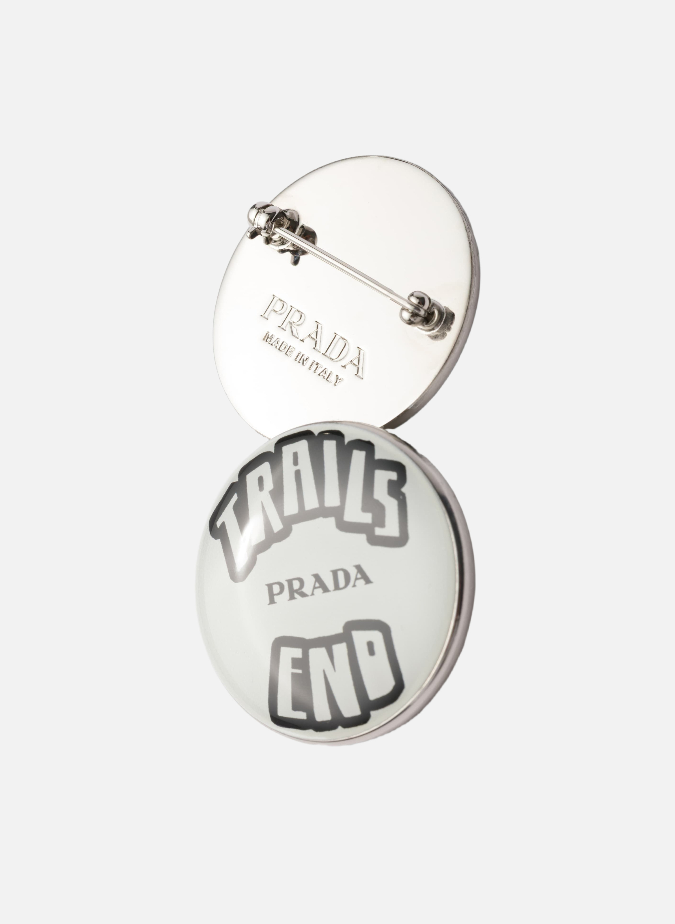 Broches en métal émaillé PRADA Blanc