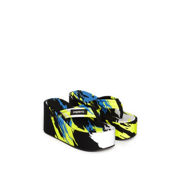 Sandales à talon compensé