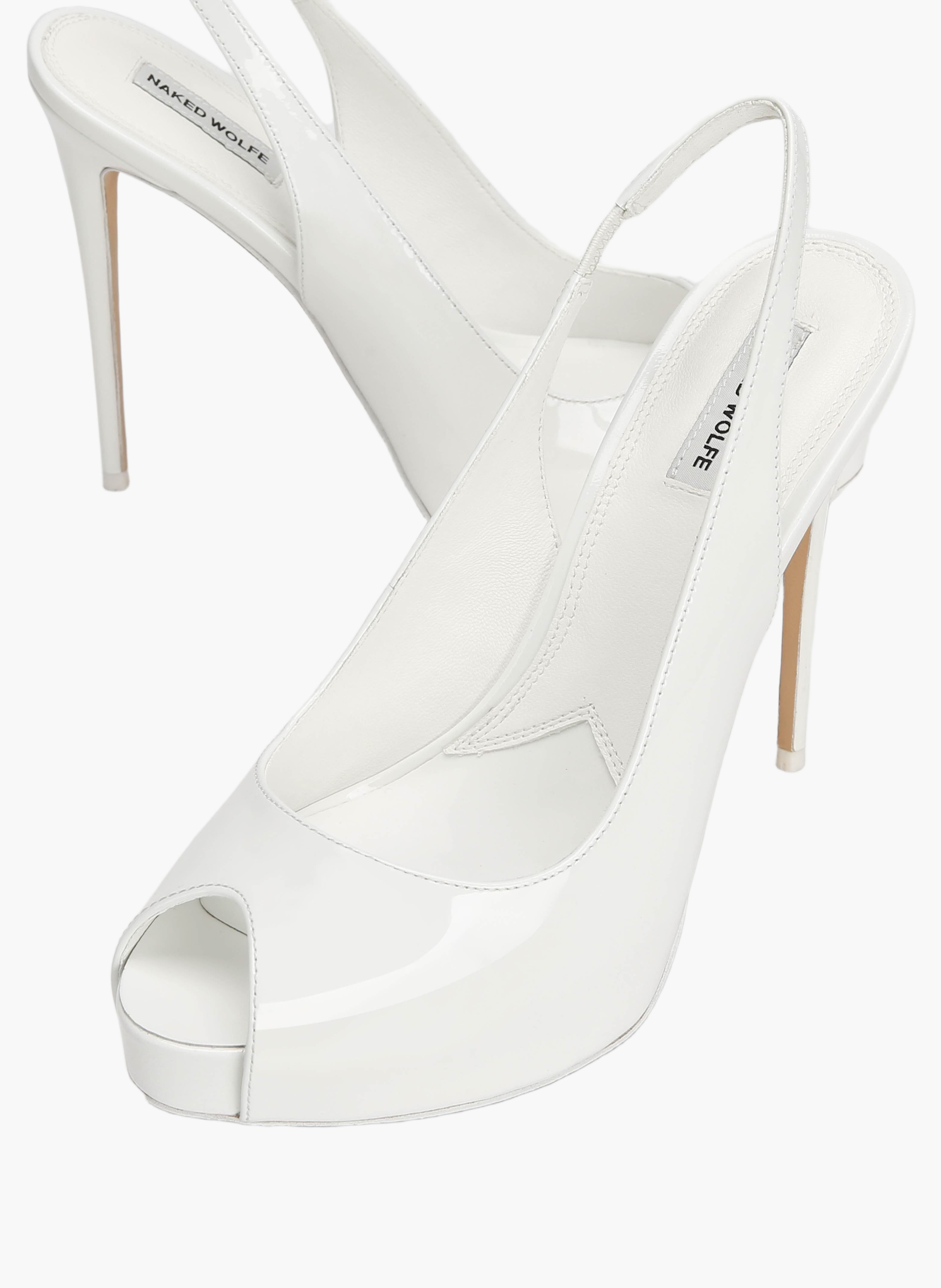 River Pumps aus Lackleder NAKED WOLFE Weiss