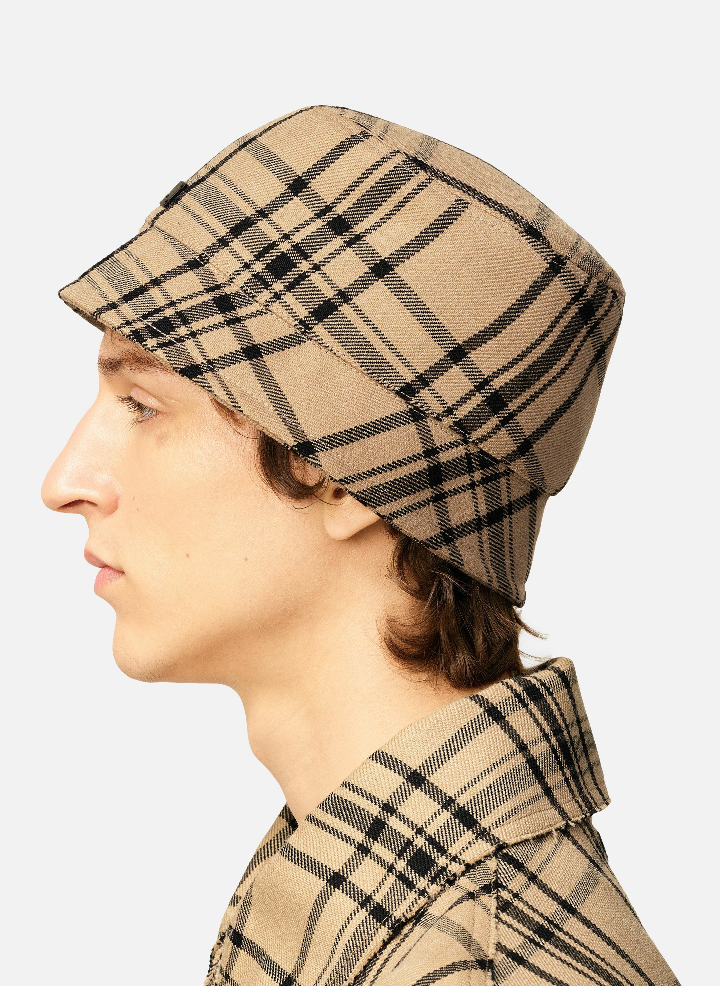 Bob a carreaux en laine unisexe AMI PARIS Marron