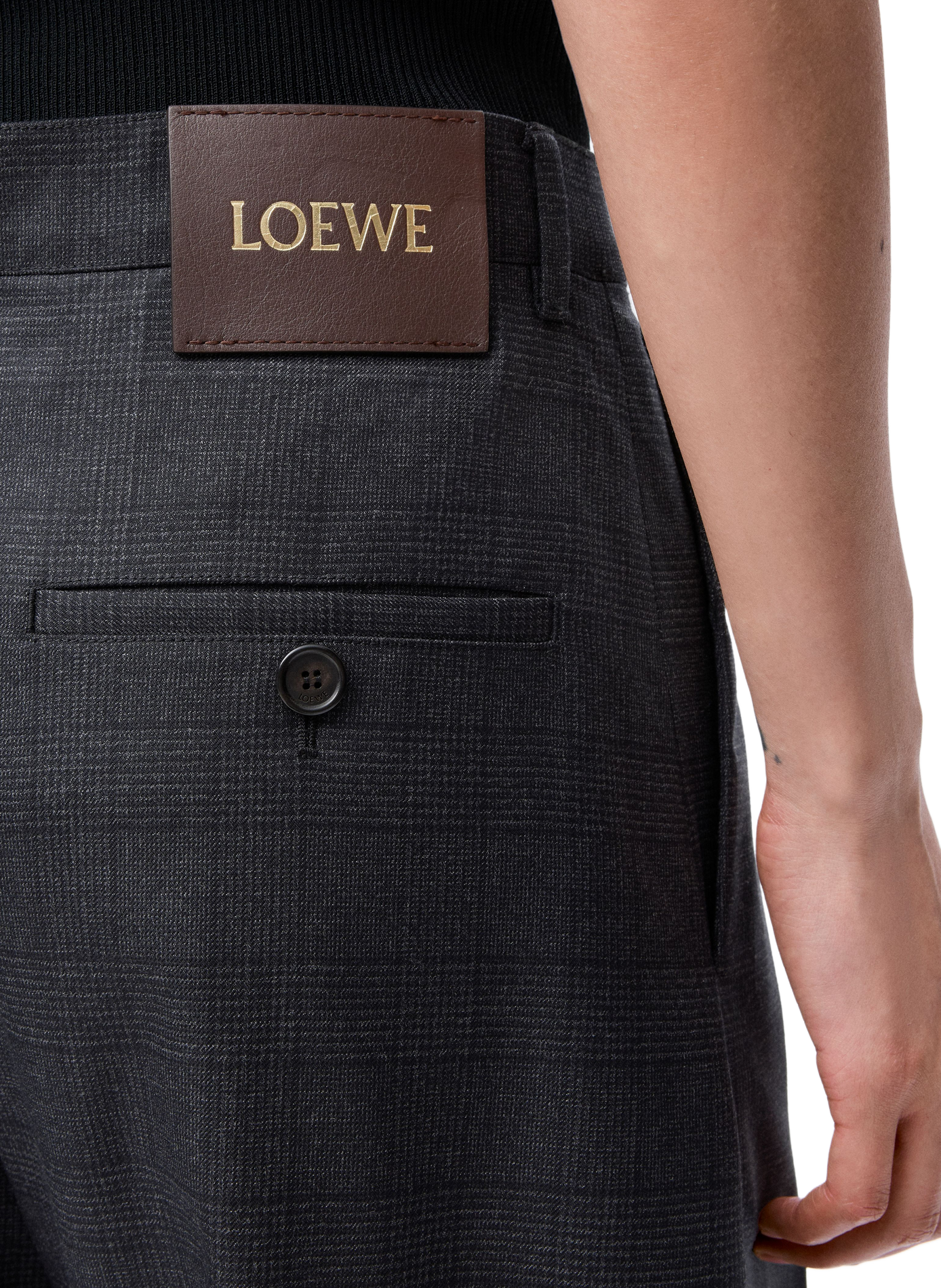 Pantalon tailleur ceinturé en laine LOEWE Gris