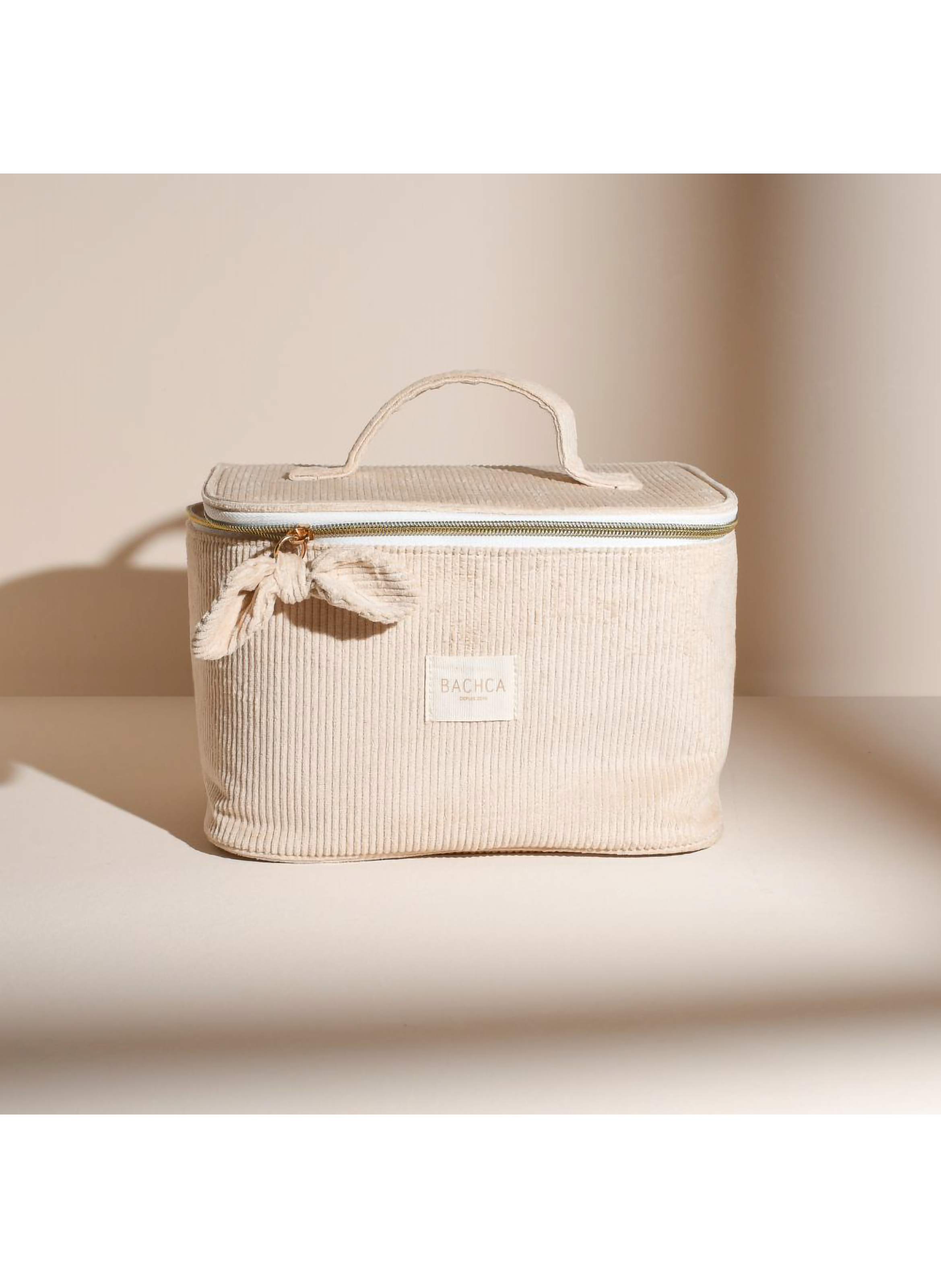 Velvet Vanity BACHCA No color